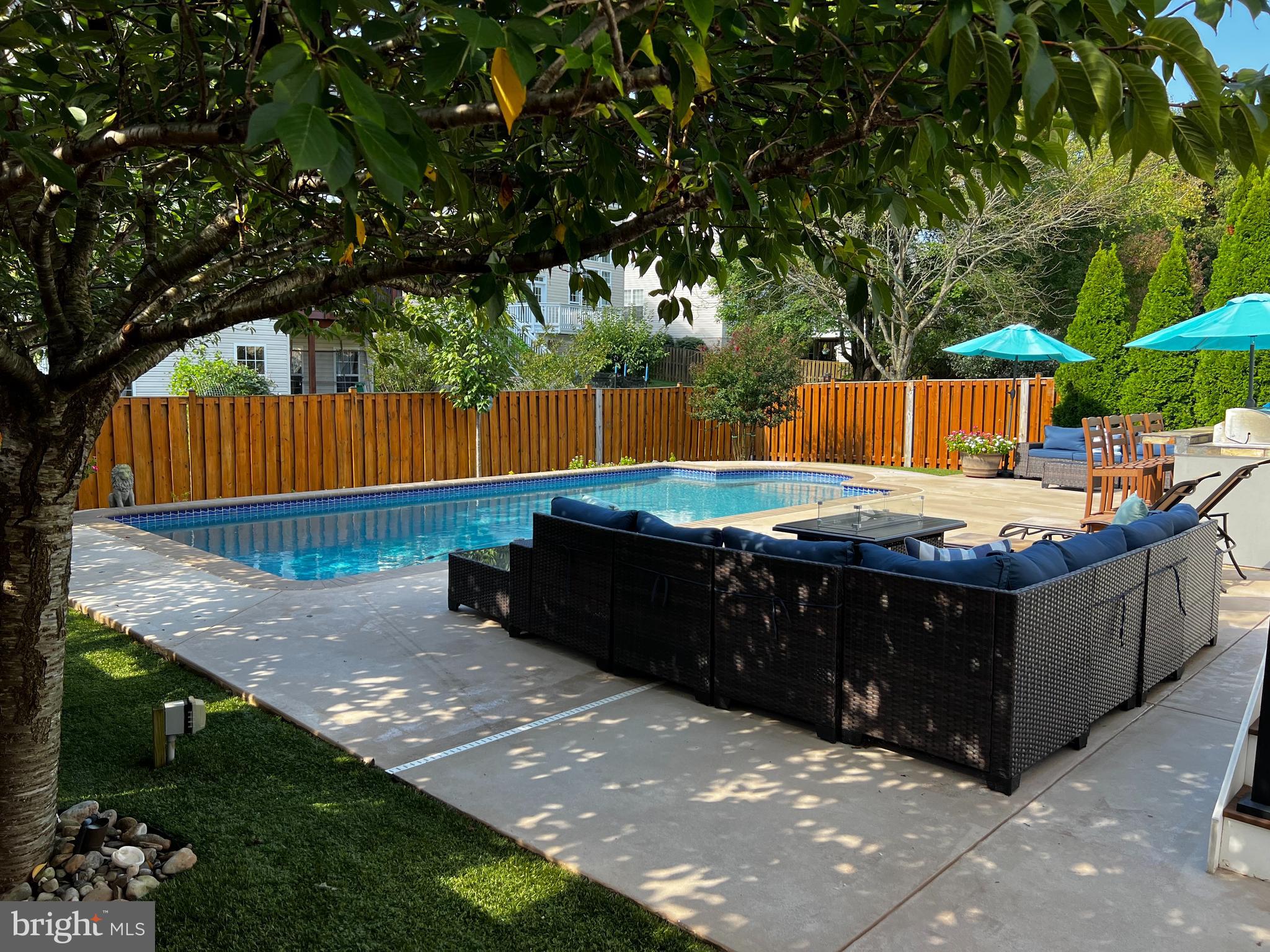 HOPEWELLS LANDING - Residential