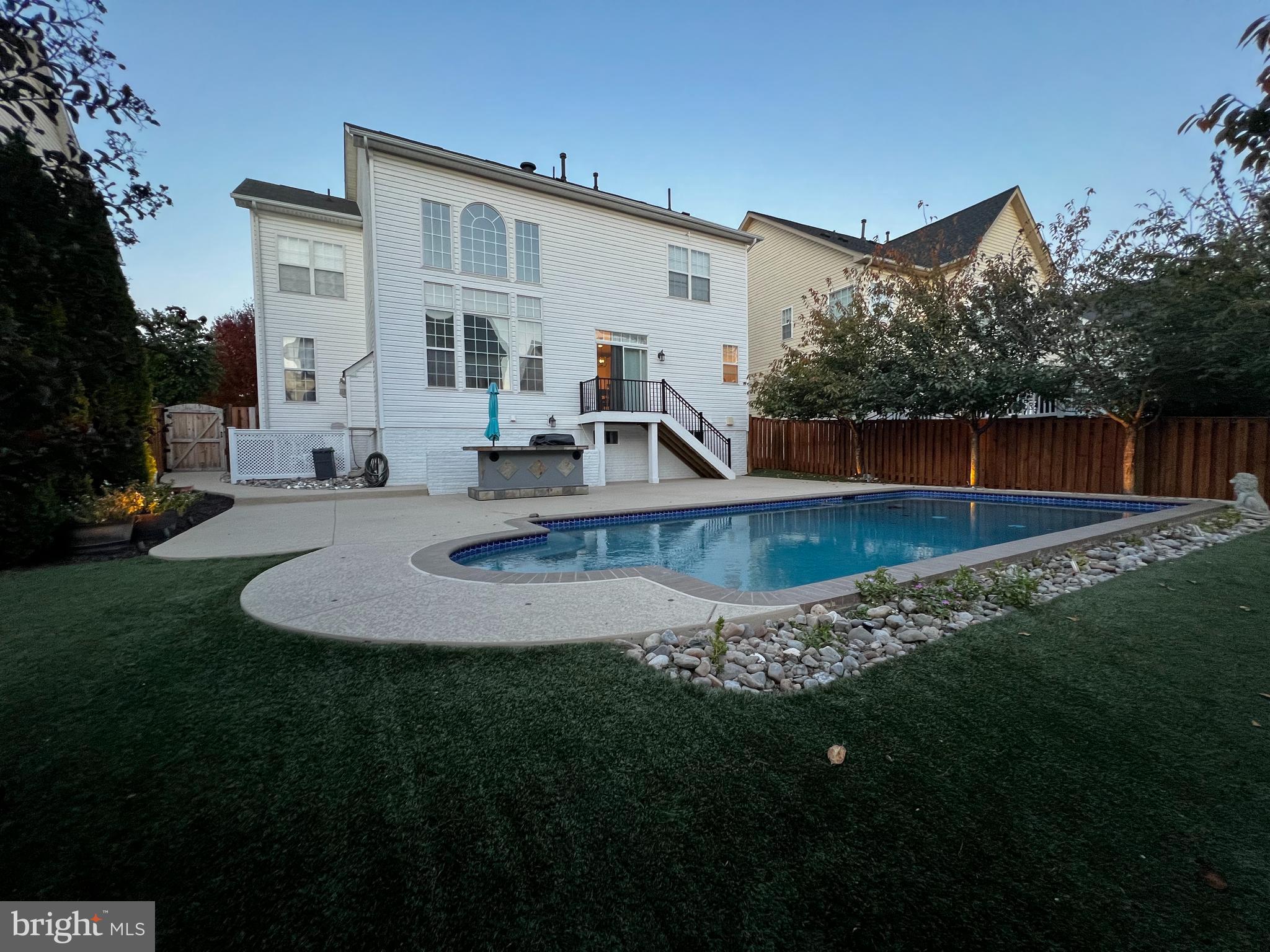 HOPEWELLS LANDING - Residential