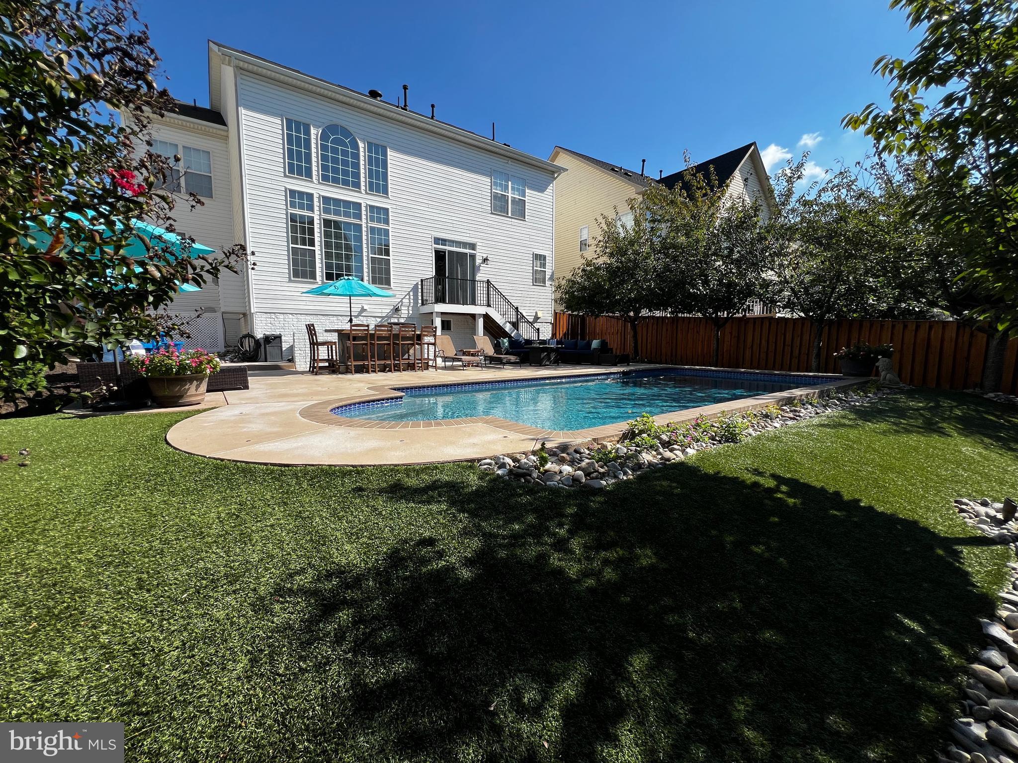 HOPEWELLS LANDING - Residential