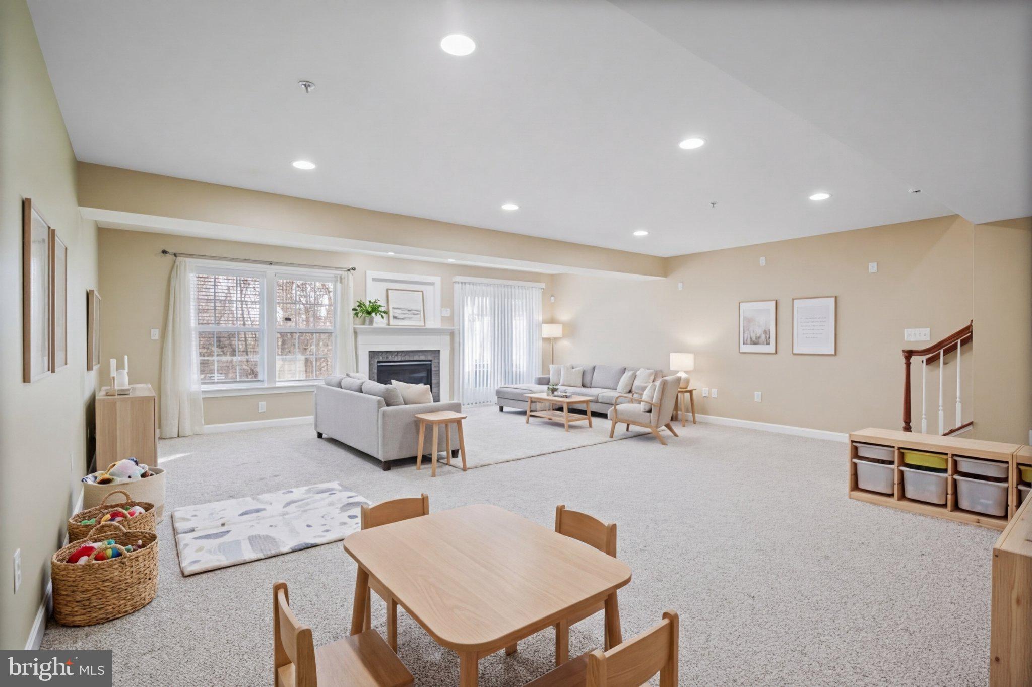 ENCLAVE AT WAVERLY WOODS - Residential