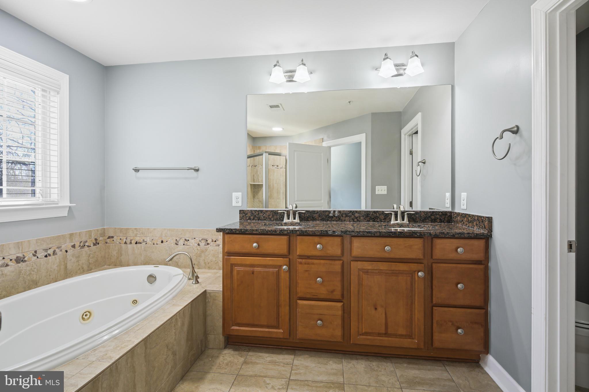 ENCLAVE AT WAVERLY WOODS - Residential