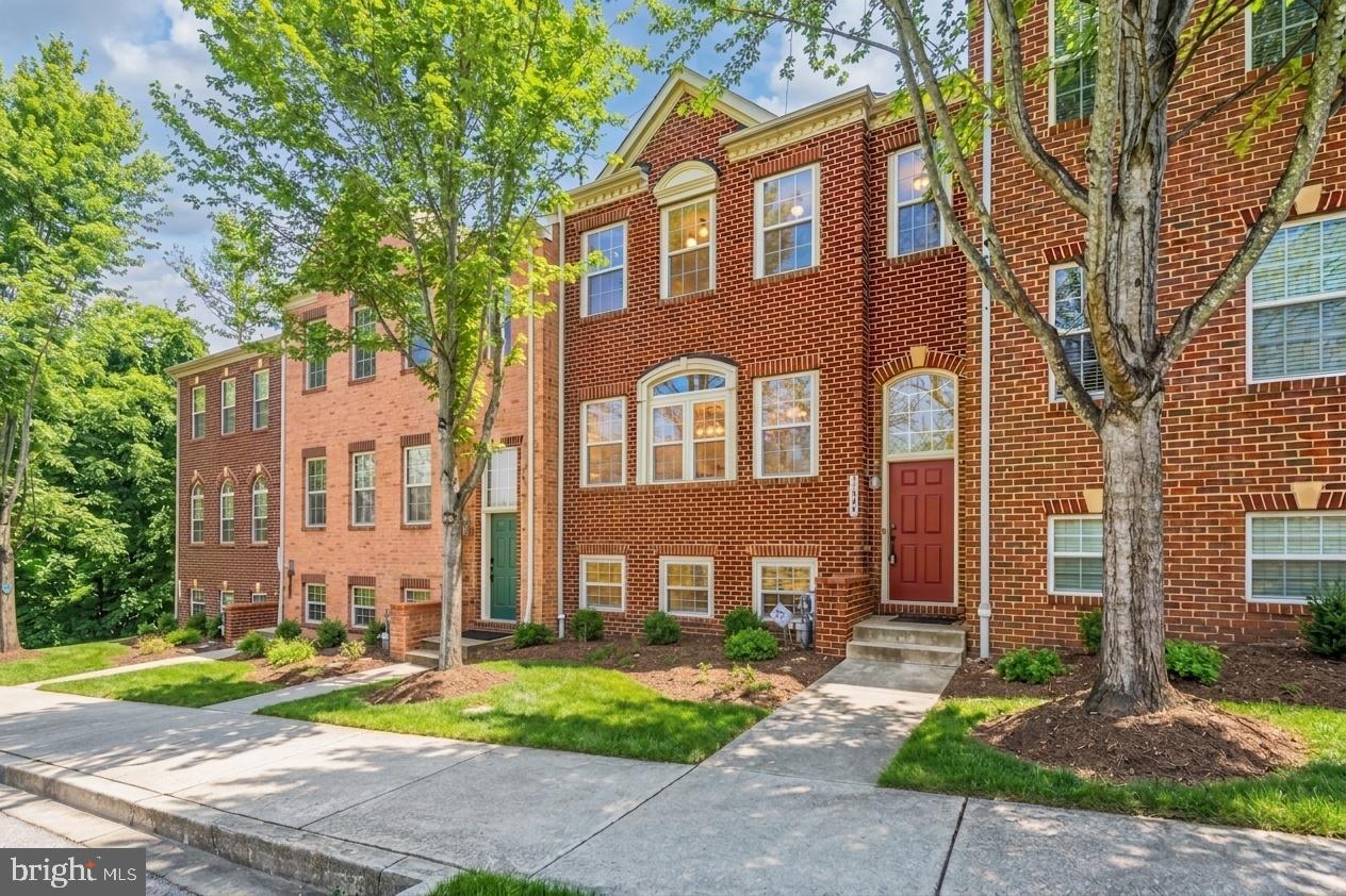 ENCLAVE AT WAVERLY WOODS - Residential