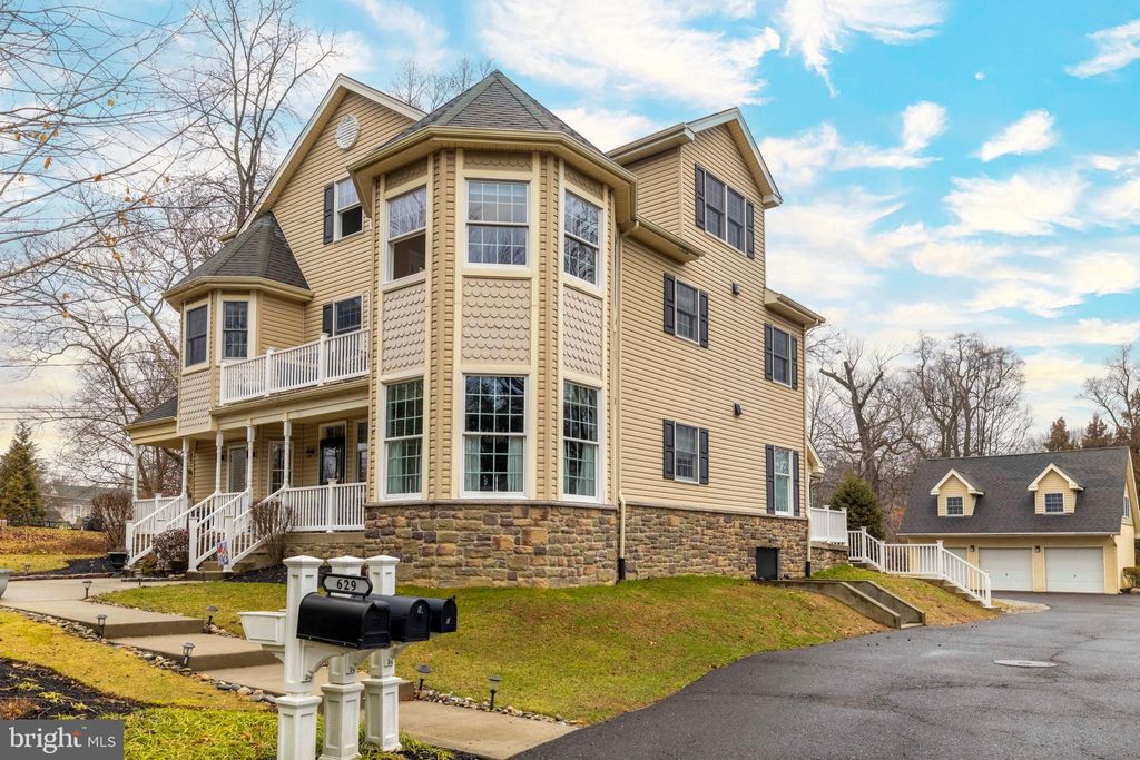 Photo of 629 S Bellevue Avenue #B, LANGHORNE, PA 19047 (MLS # PABU2115620)