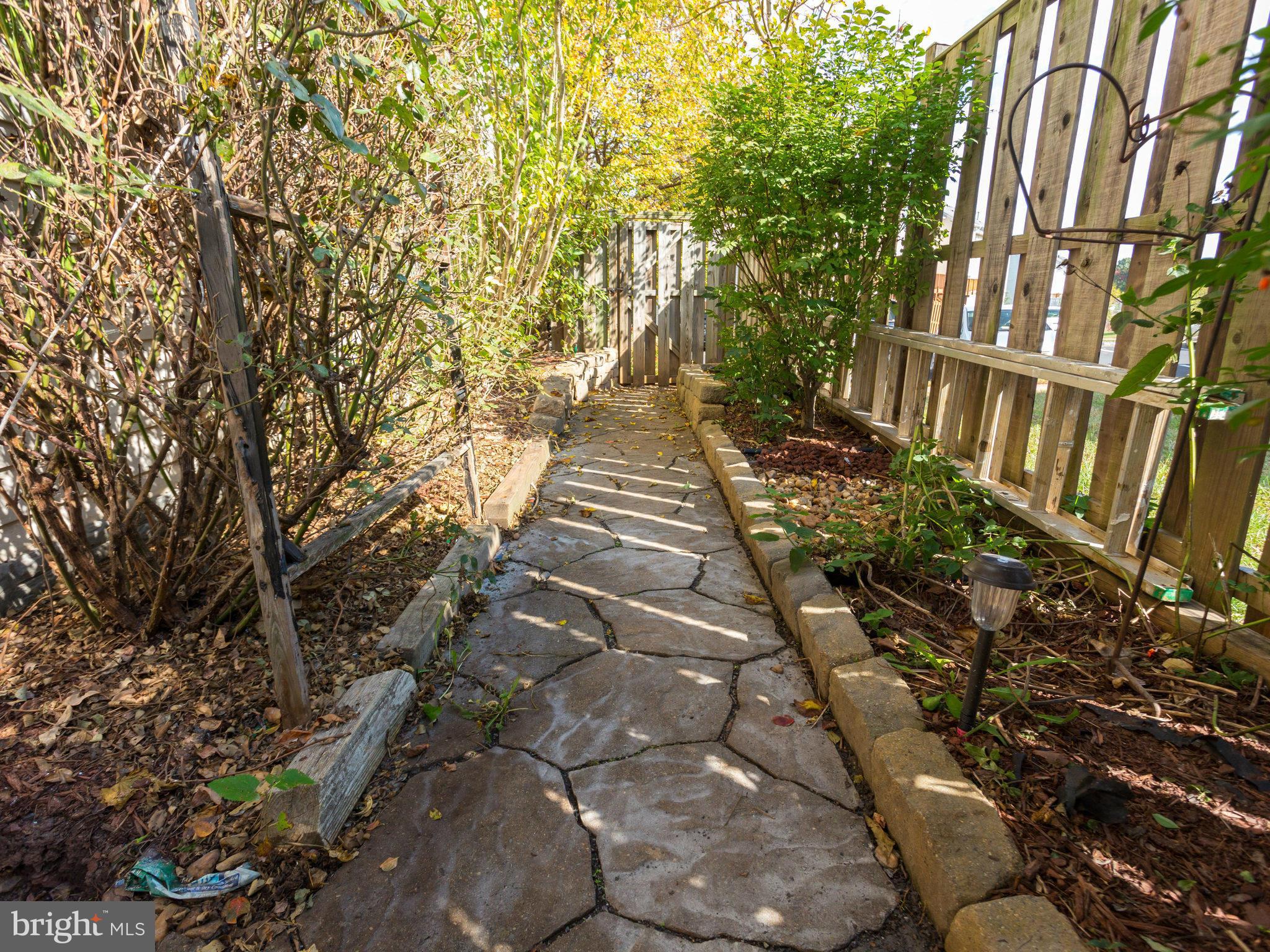 CAMPBELLS TRACE - Residential