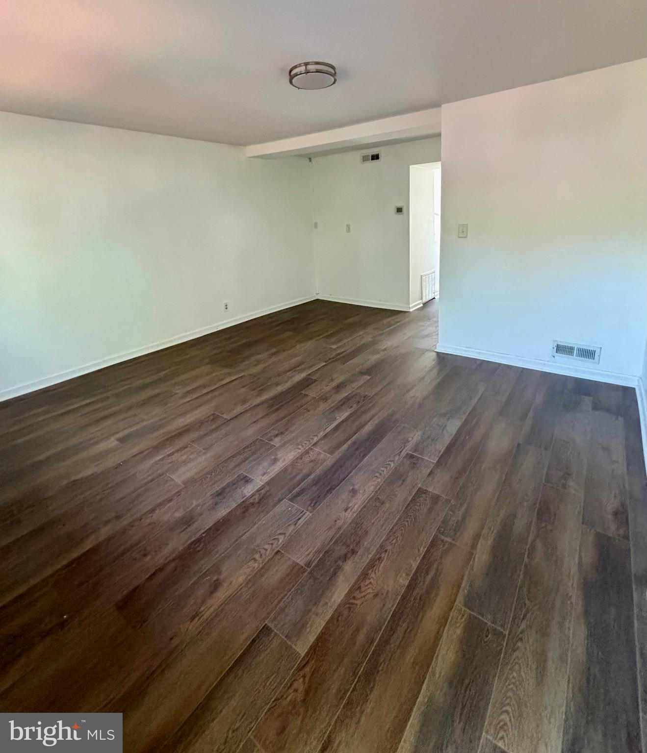 GARDEN CITY - Residential Lease