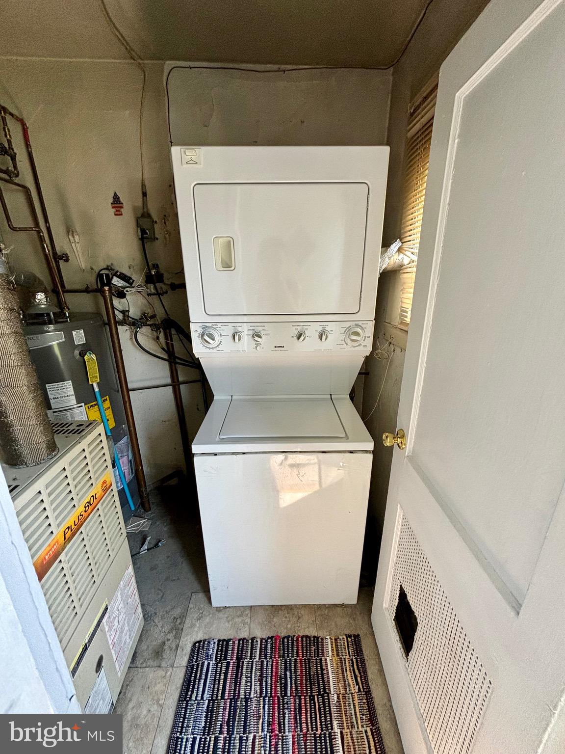 GARDEN CITY - Residential Lease