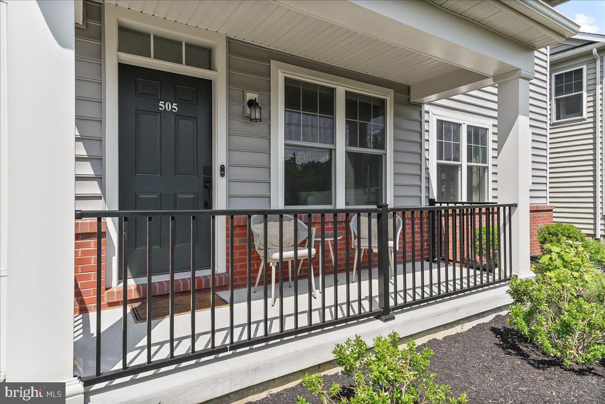 MEDIA WALK - Residential