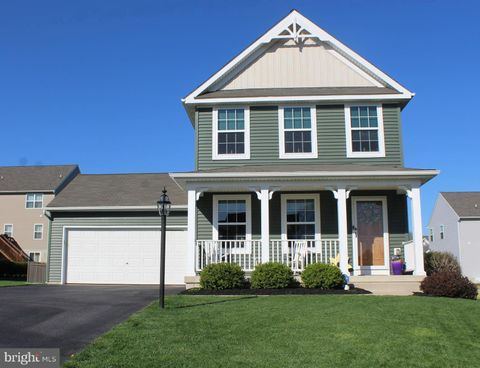 Photo of 118 GREENFIELD DR, LEOLA, PA 17540 (MLS # PALA2034630)