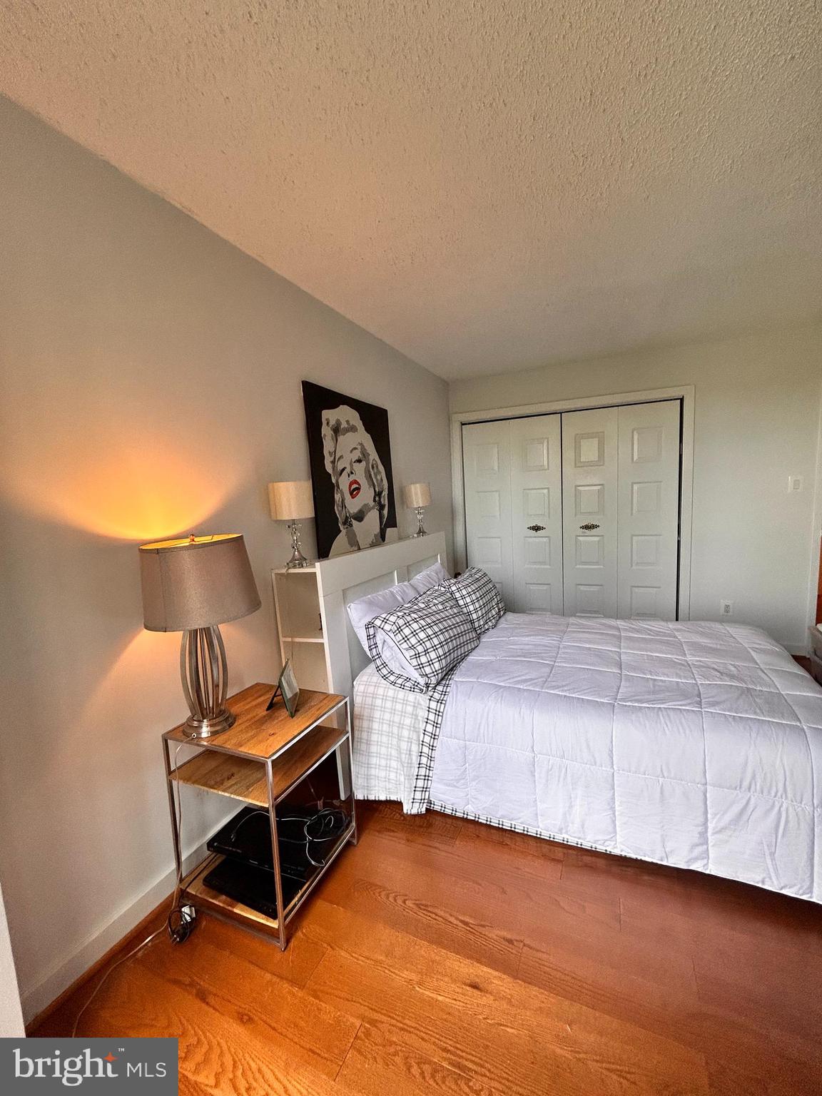 IDYLWOOD TOWERS - Residential