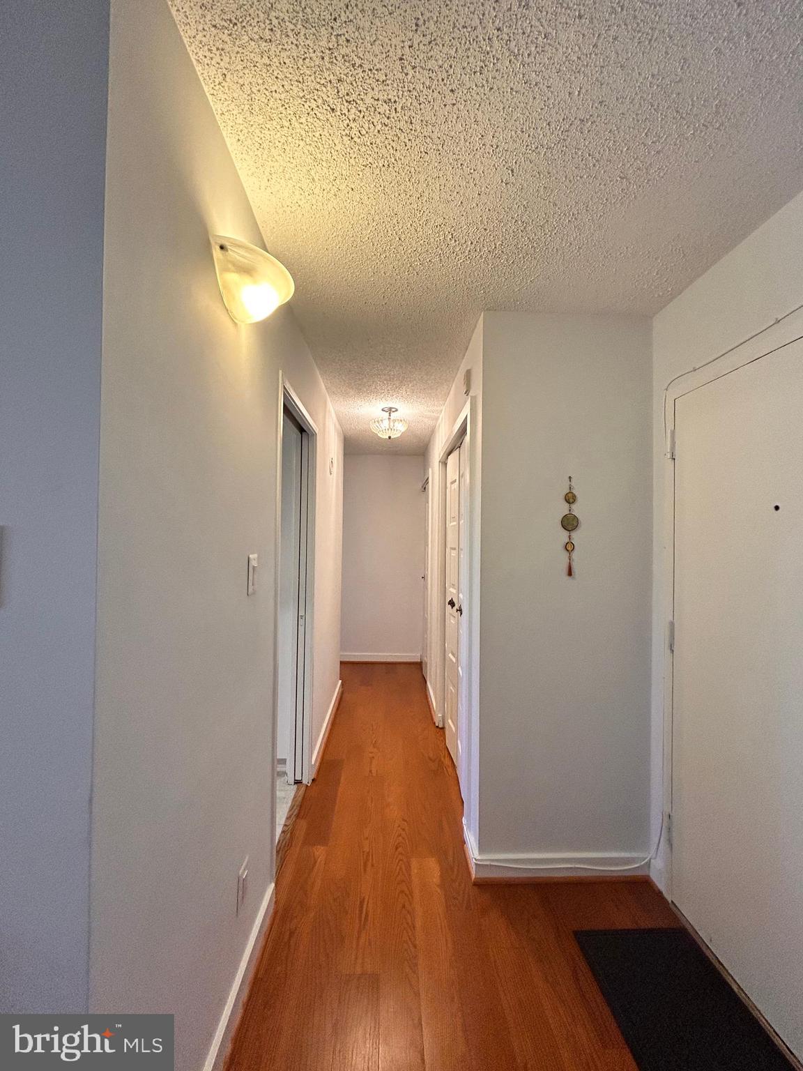 IDYLWOOD TOWERS - Residential