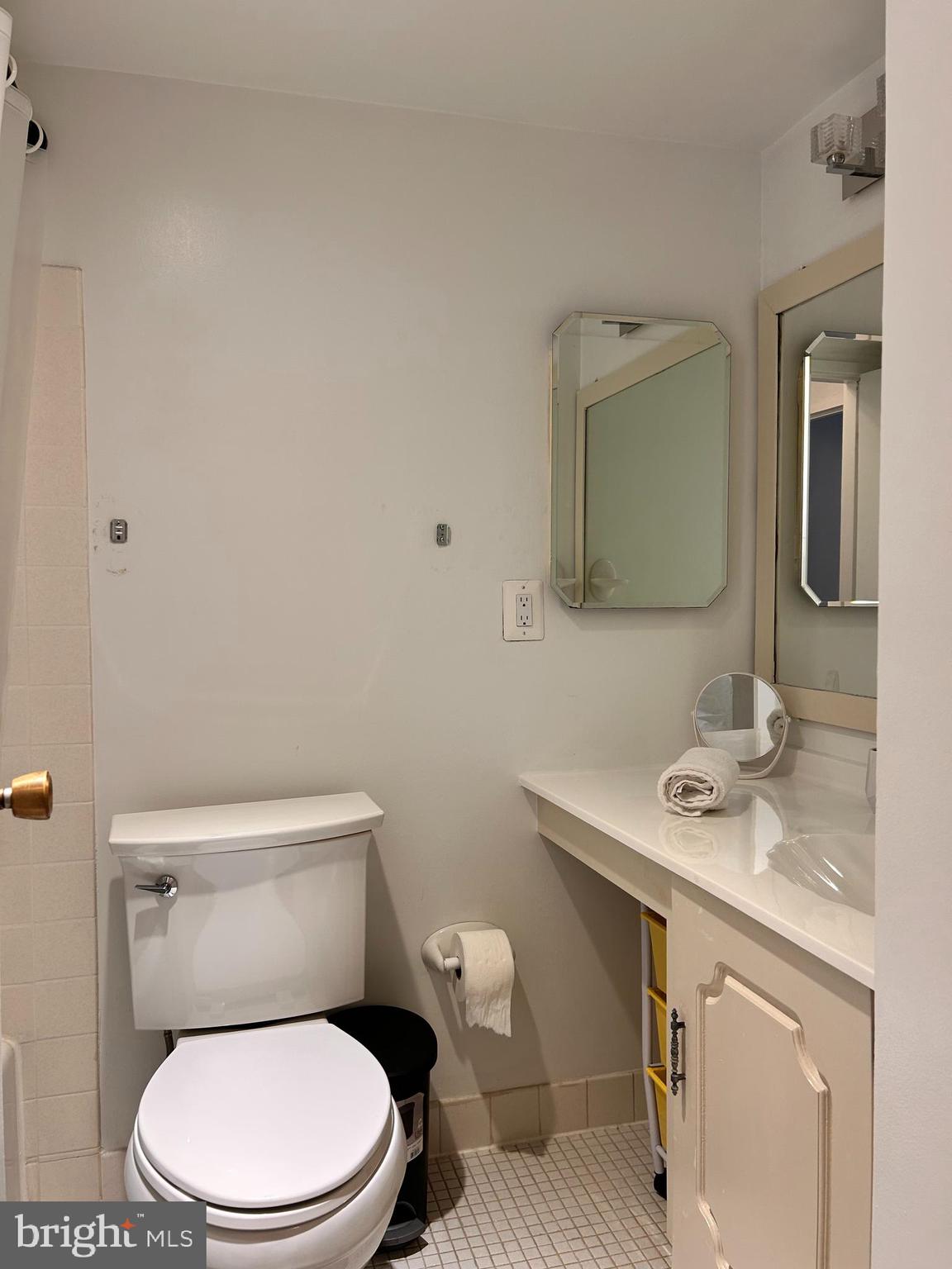 IDYLWOOD TOWERS - Residential