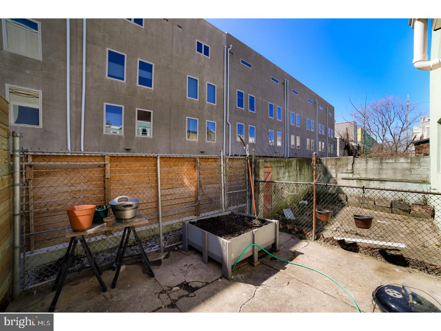 POINT BREEZE - Residential