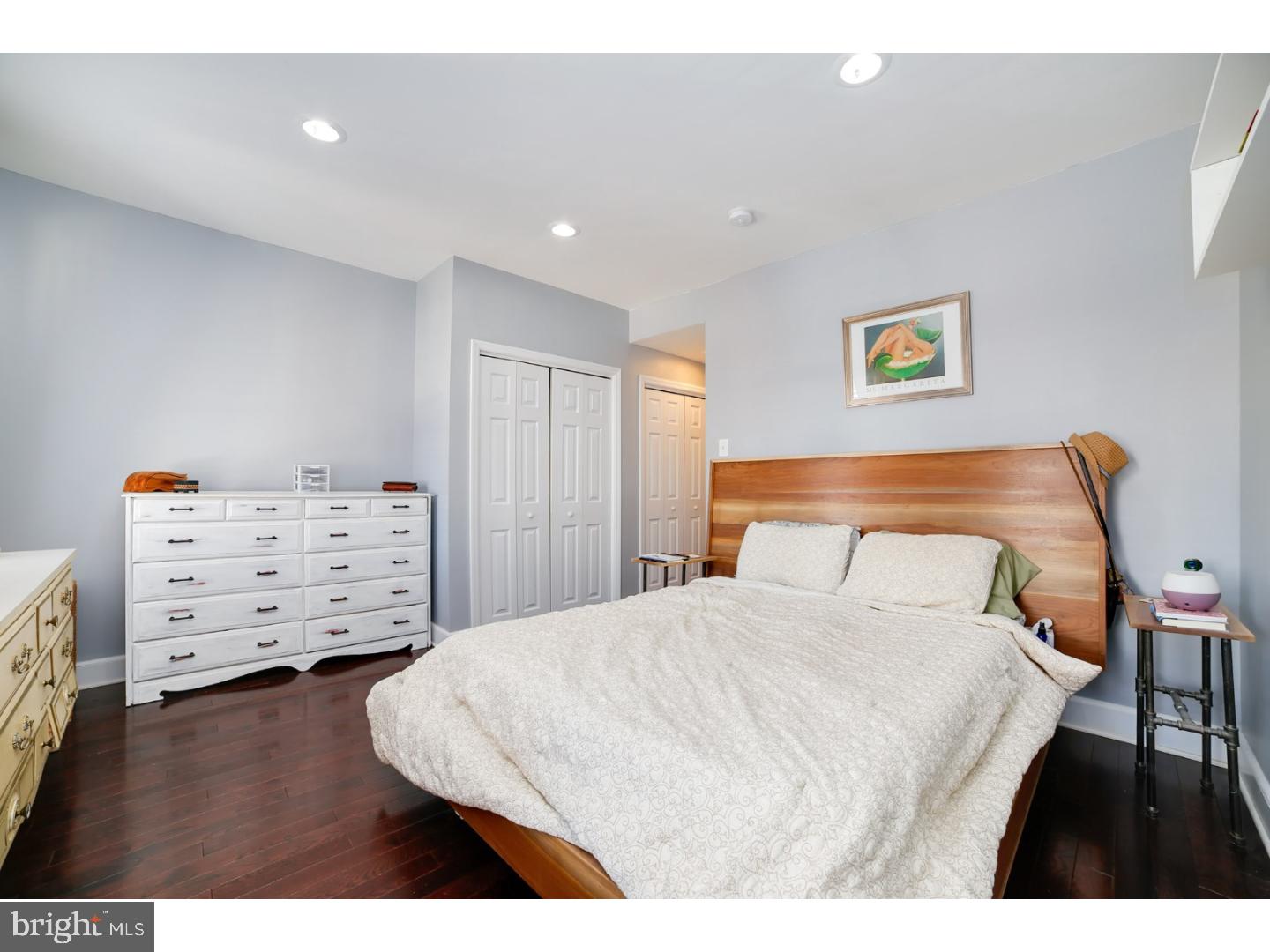 POINT BREEZE - Residential