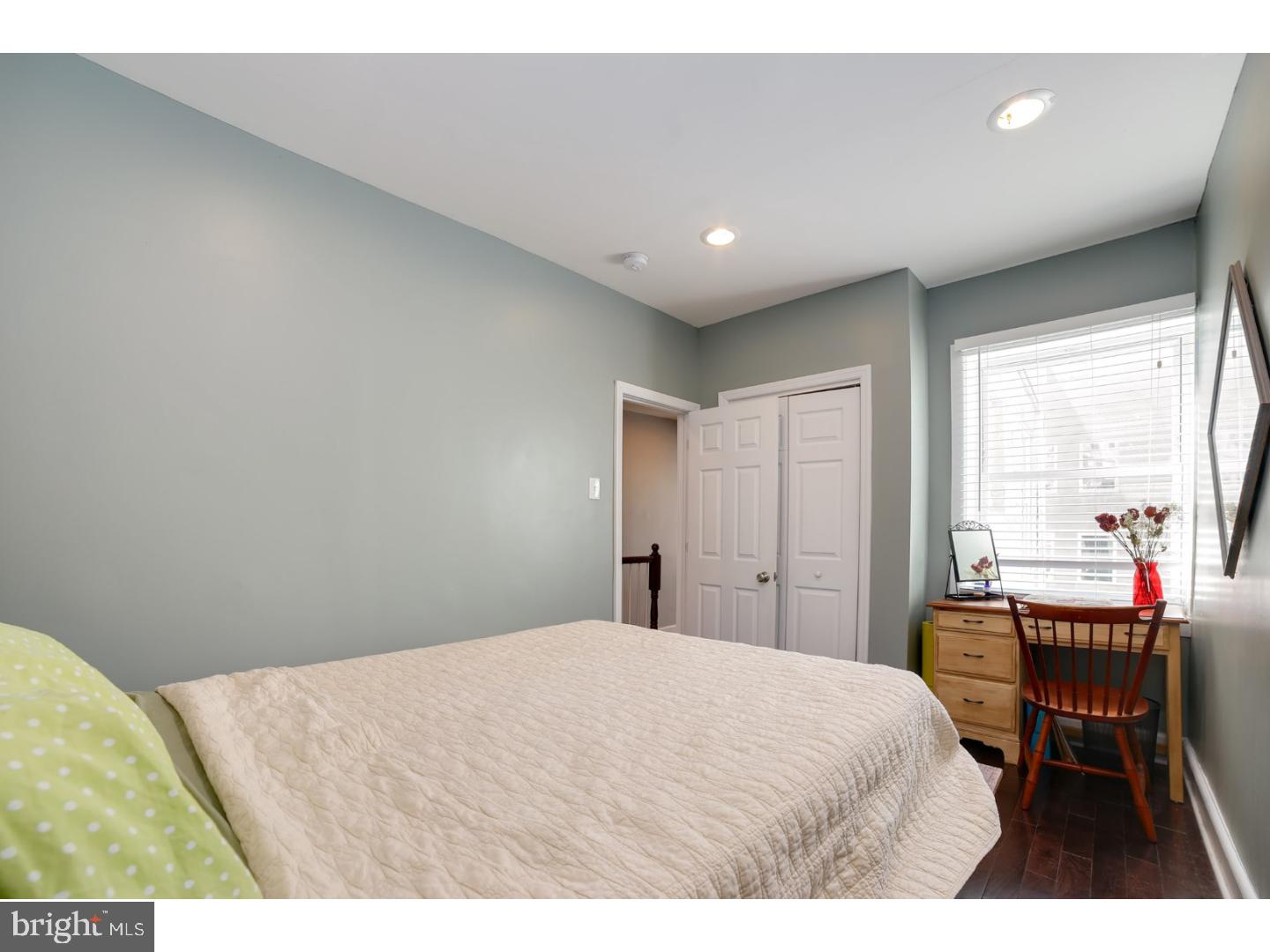 POINT BREEZE - Residential