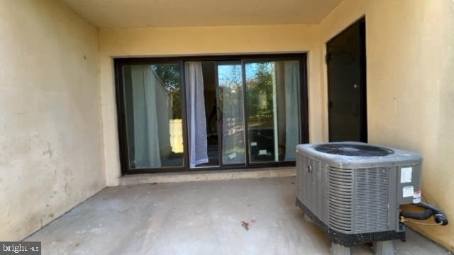 TREETOP CONDO - Residential Lease