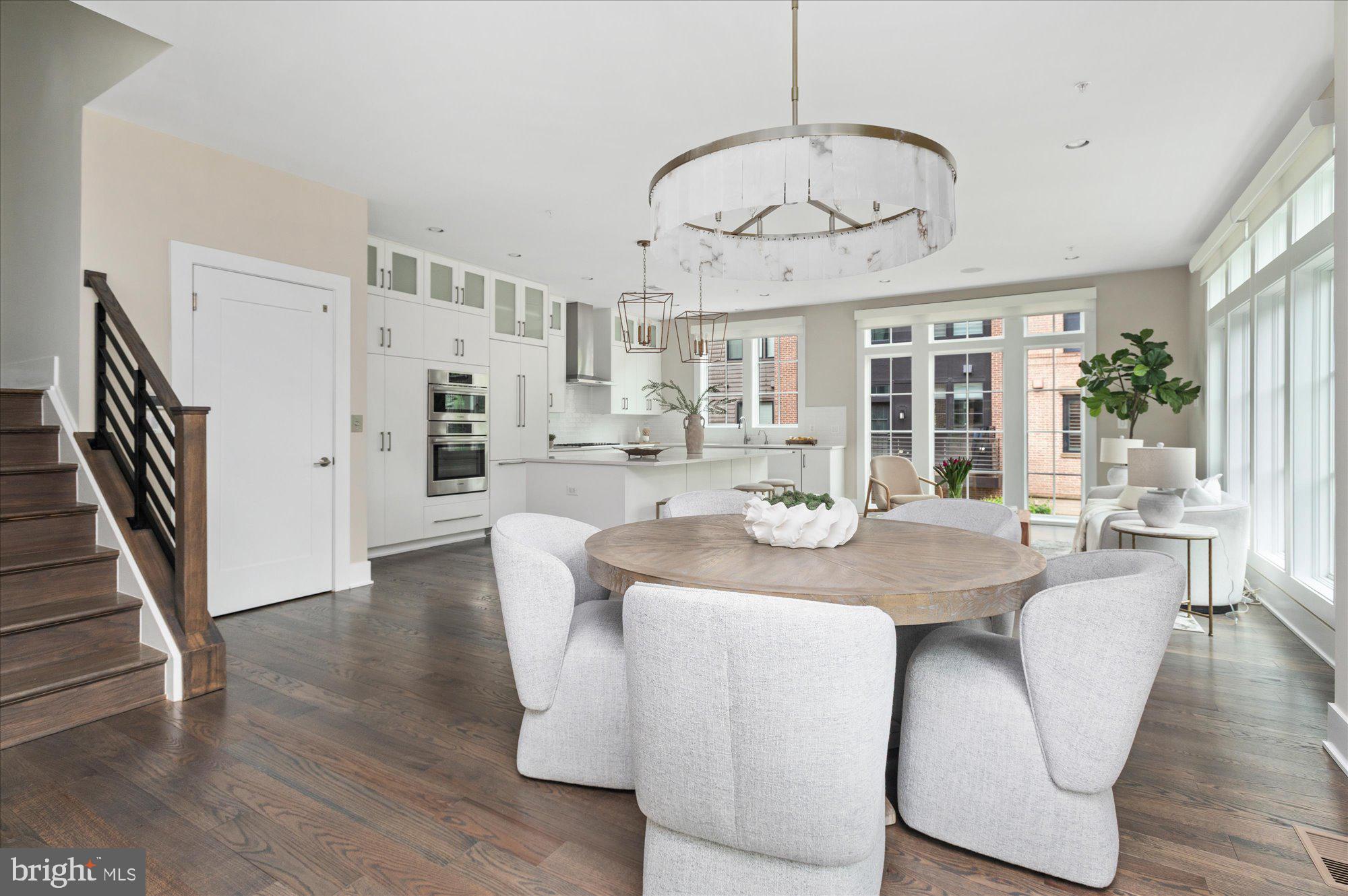 CHEVY CHASE - Residential