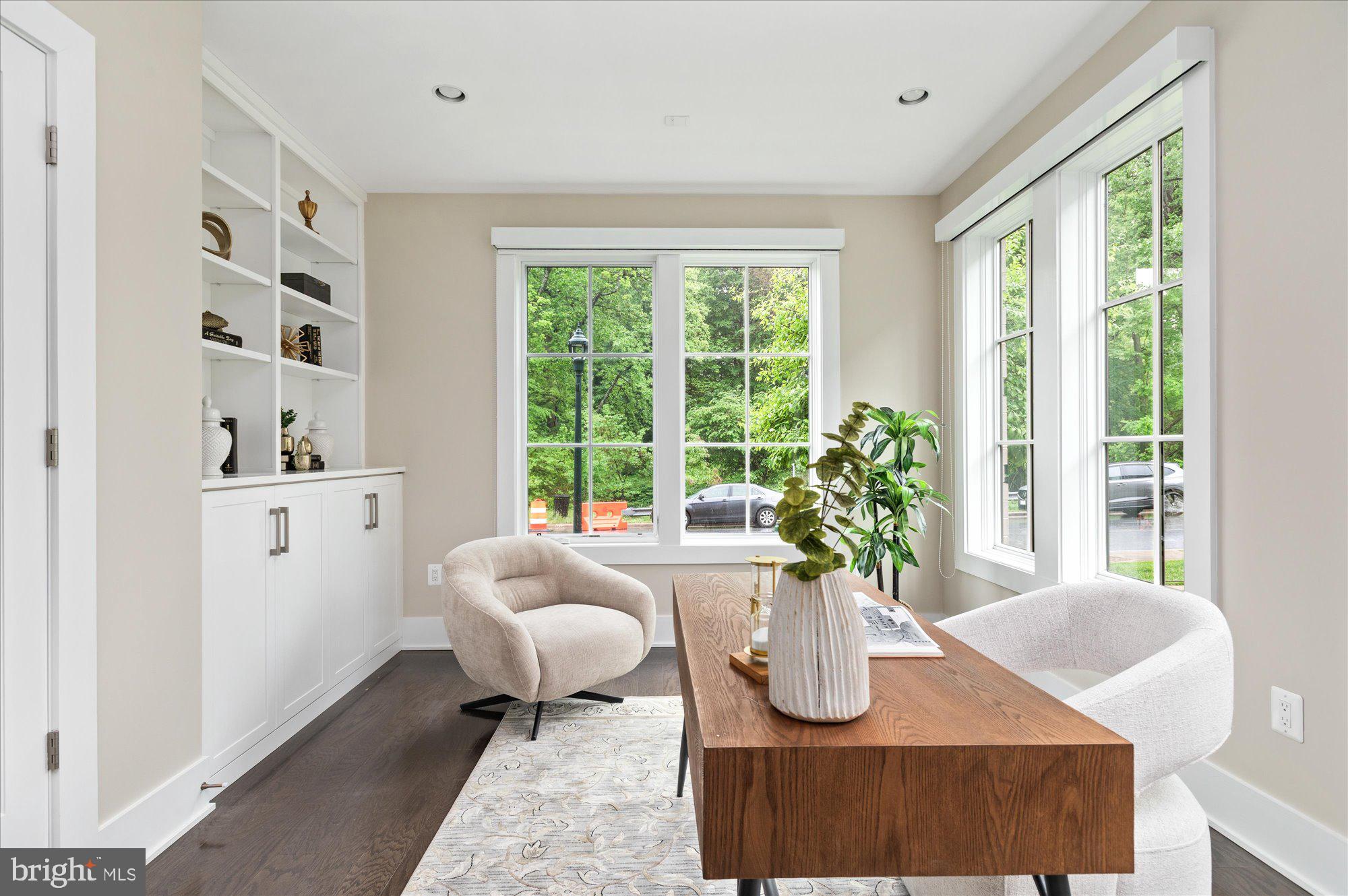 CHEVY CHASE - Residential
