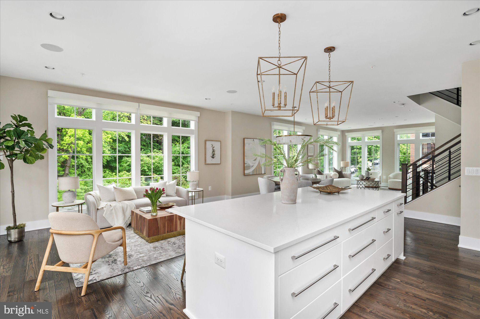 CHEVY CHASE - Residential