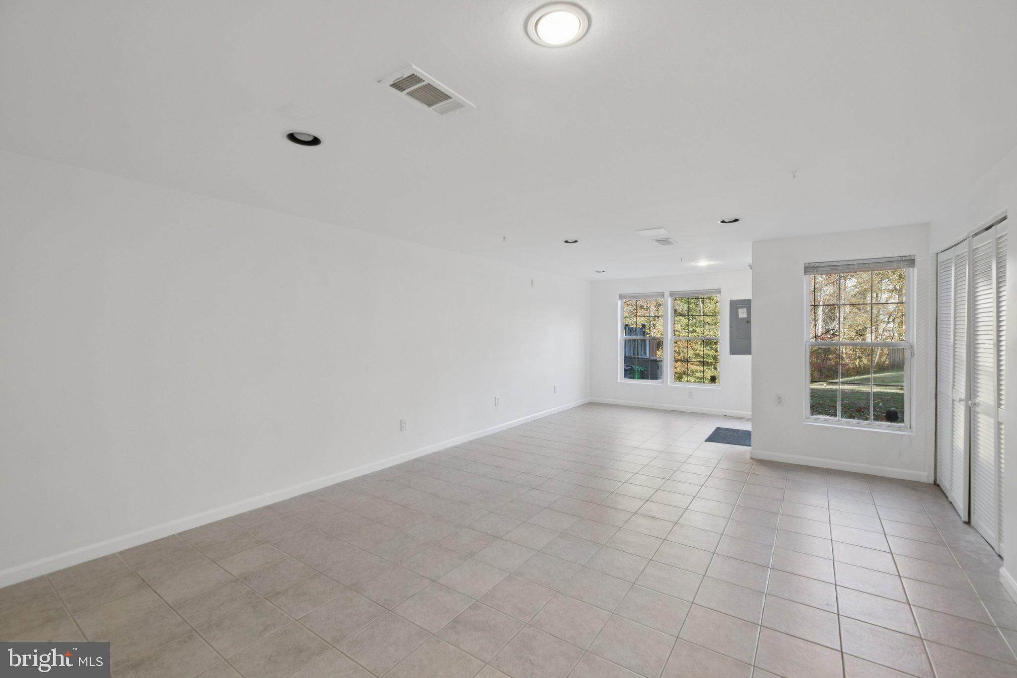 MARLTON TOWN CENTER - Residential