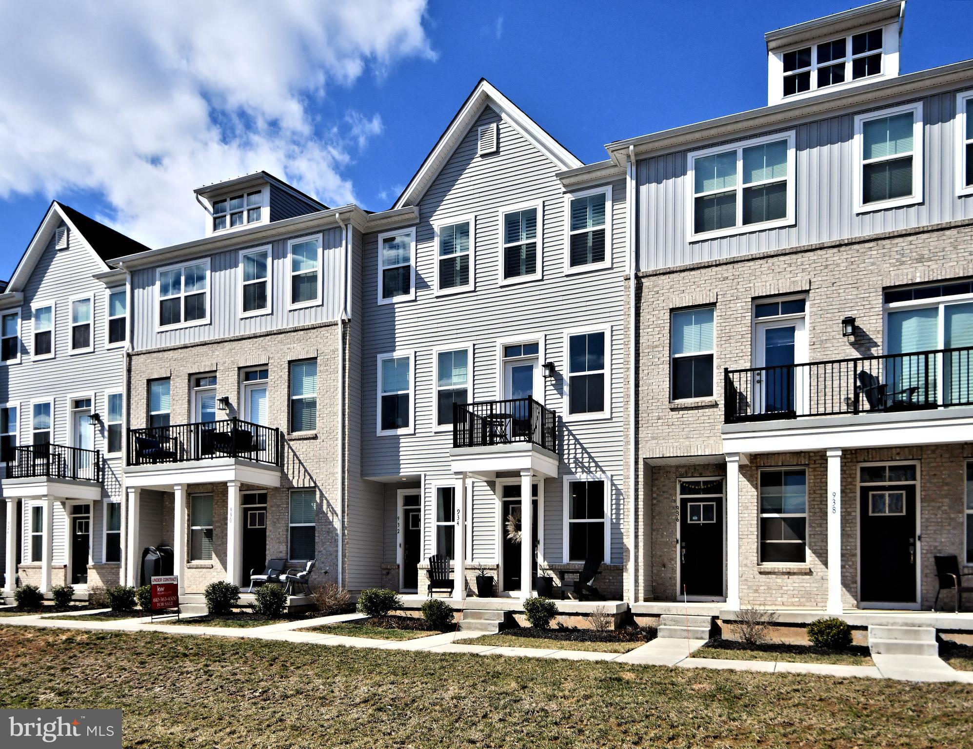 STEELPOINTE - Residential