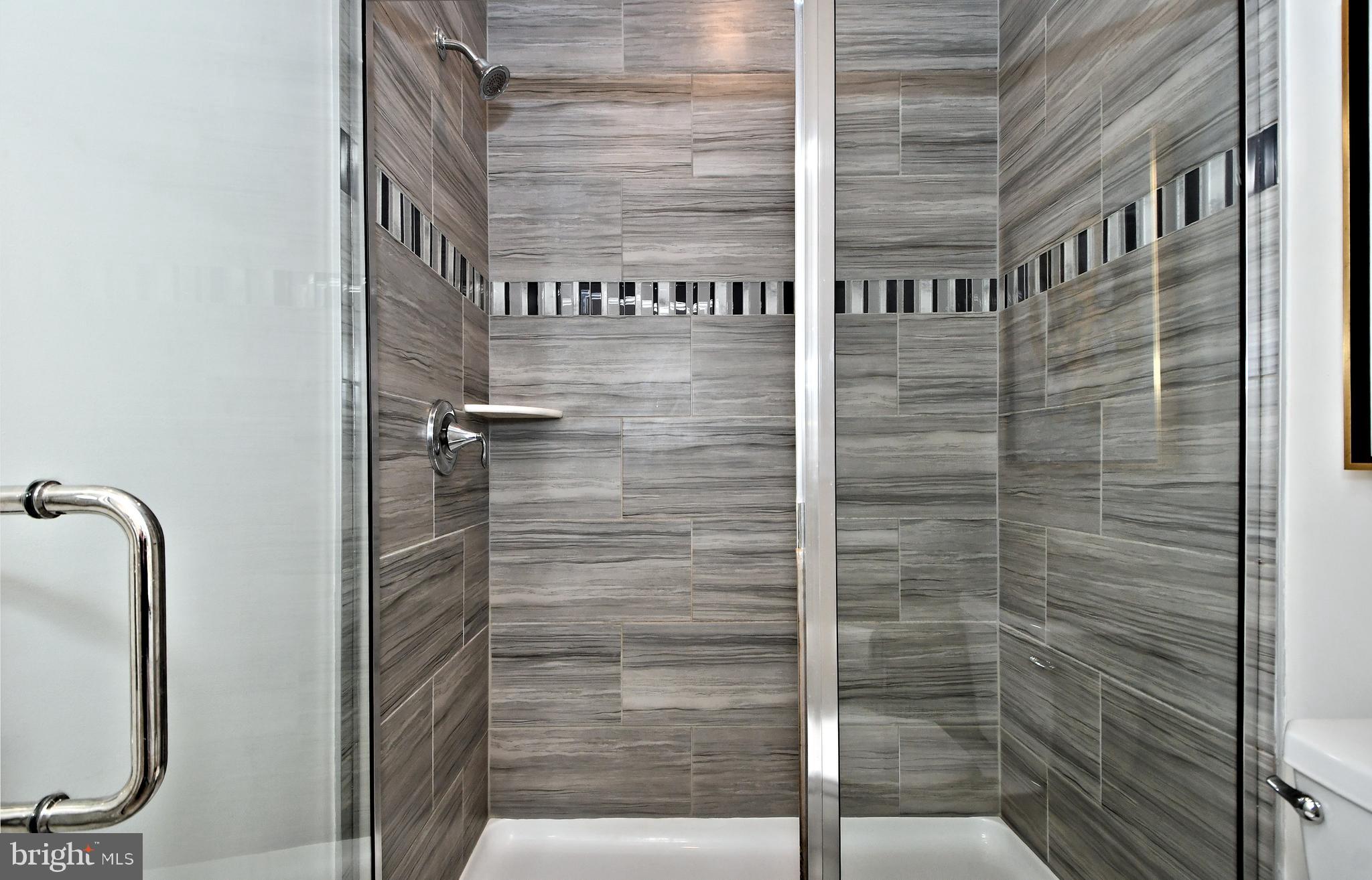 STEELPOINTE - Residential