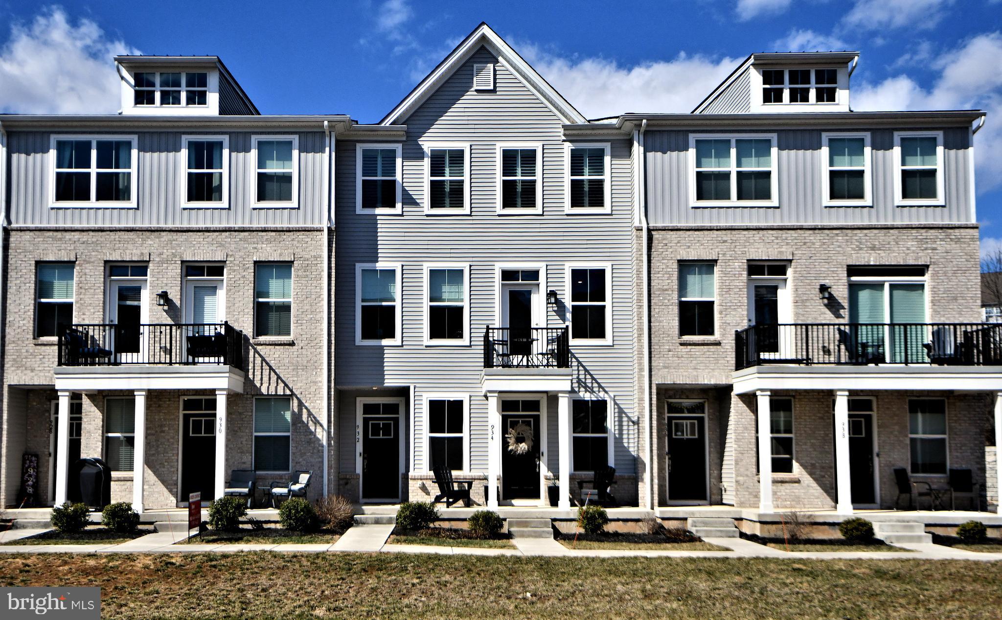 STEELPOINTE - Residential