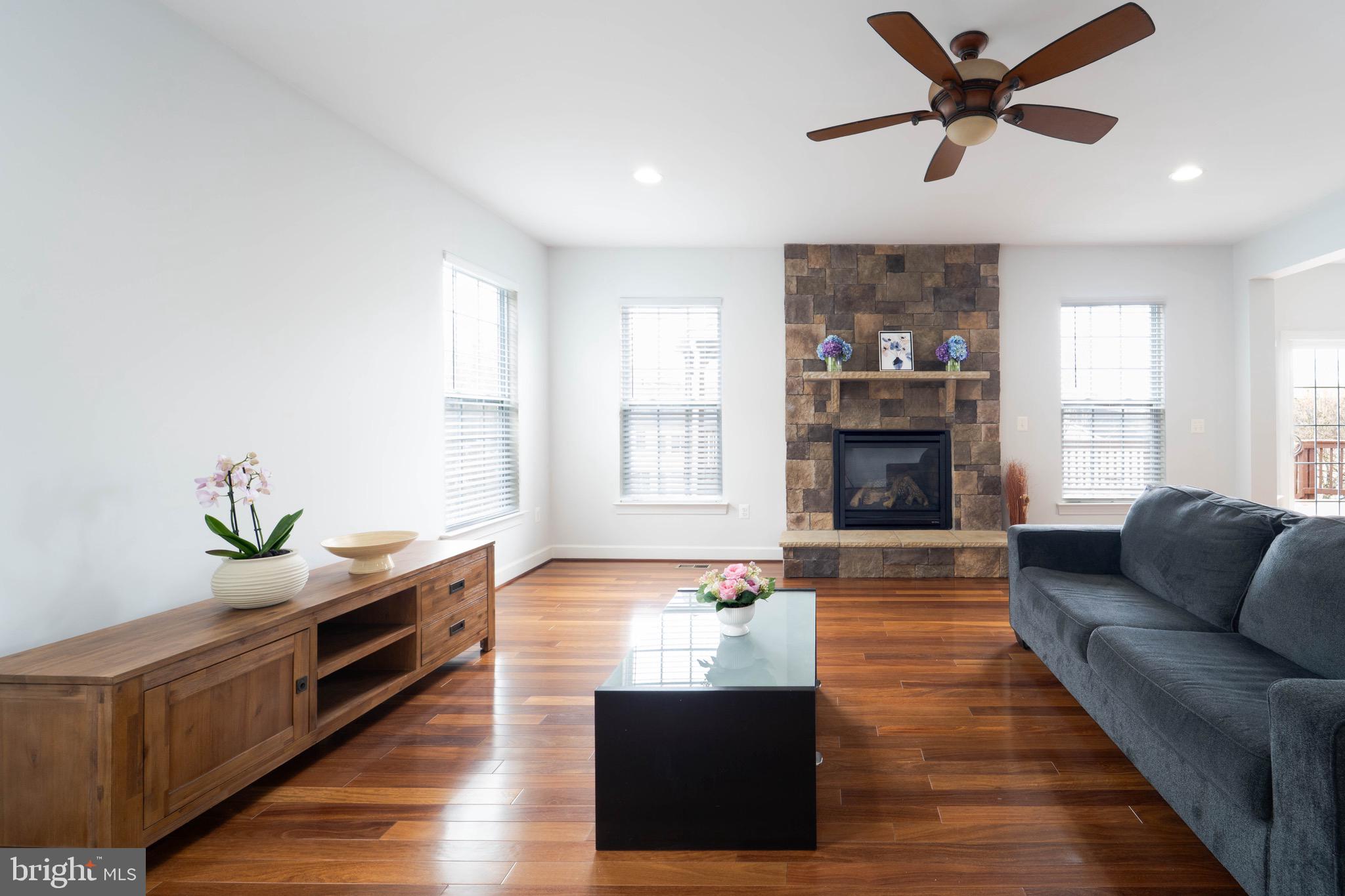 POWELLS LANDING - Residential