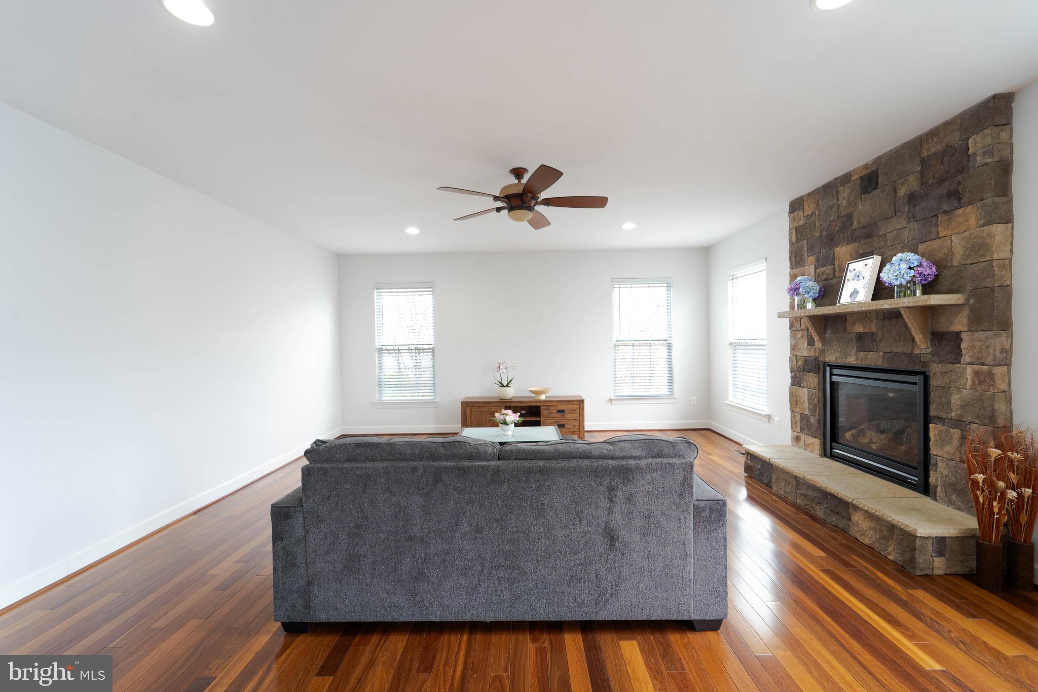 POWELLS LANDING - Residential