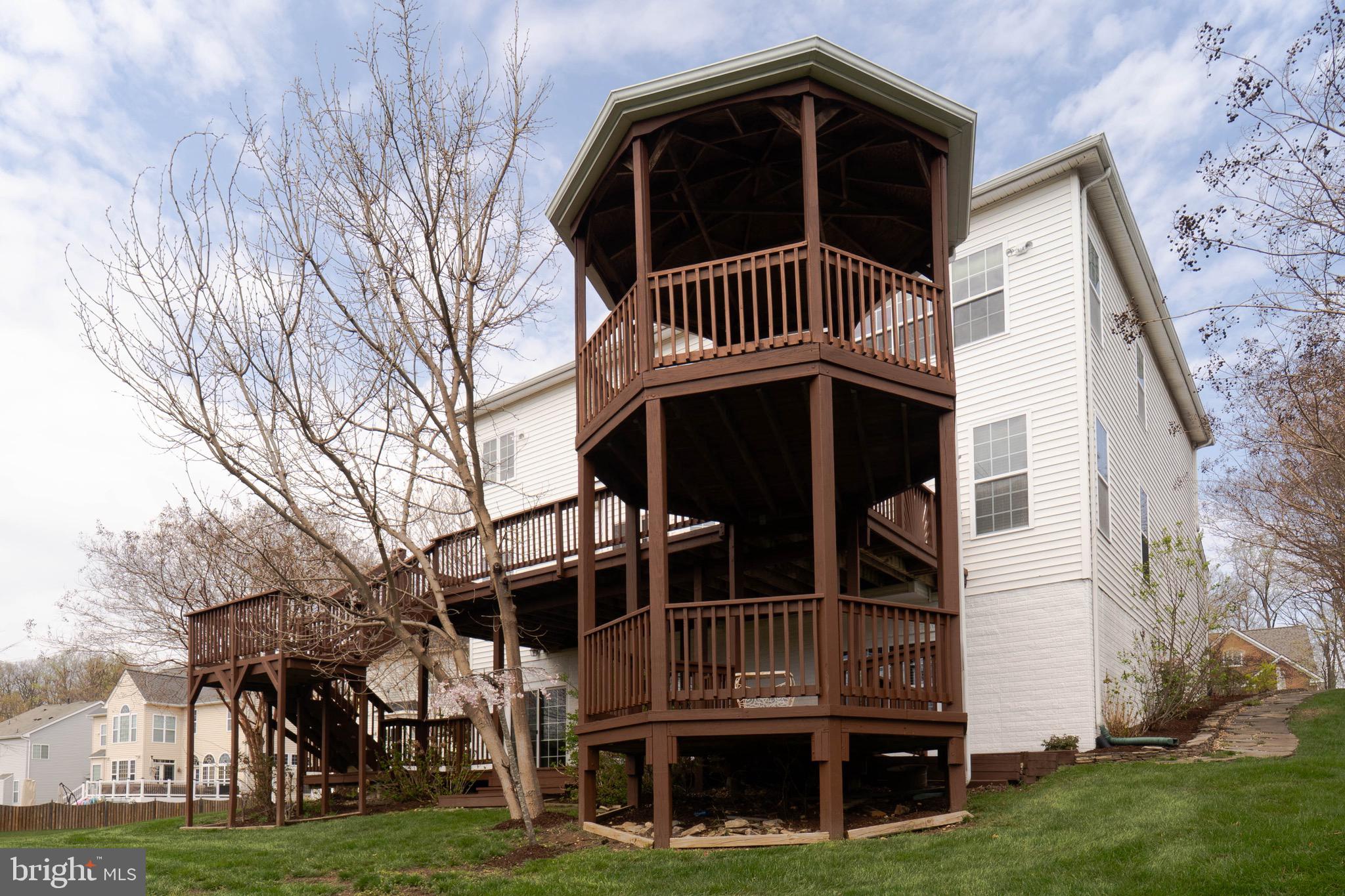 POWELLS LANDING - Residential