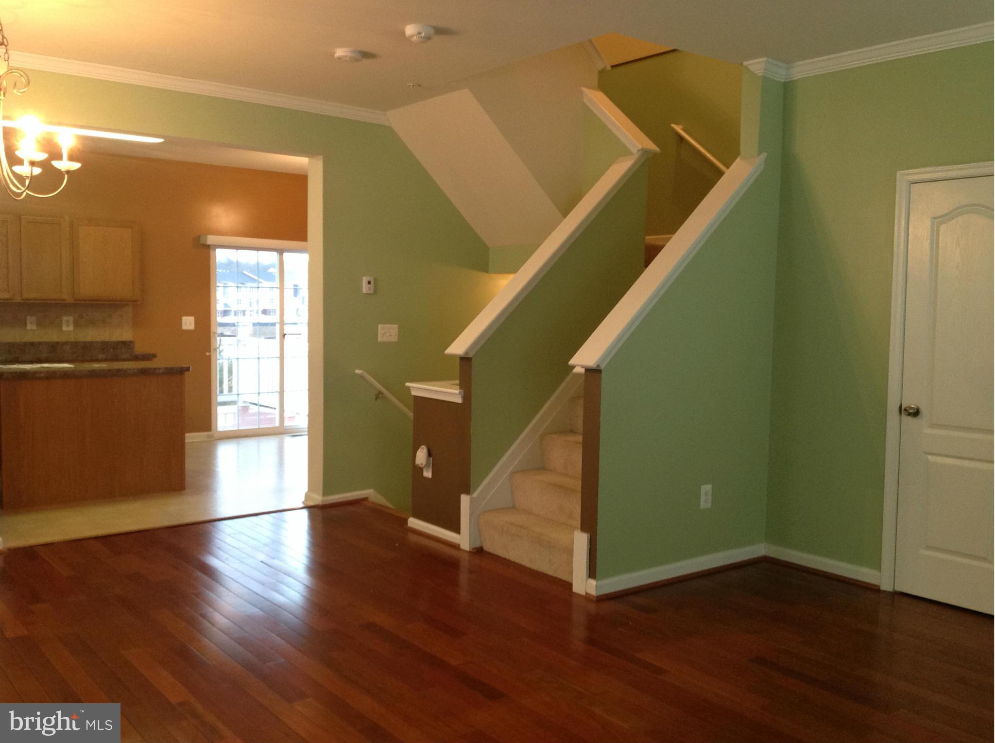 ST CHARLES SUB - SHEFFIELD - Residential Lease