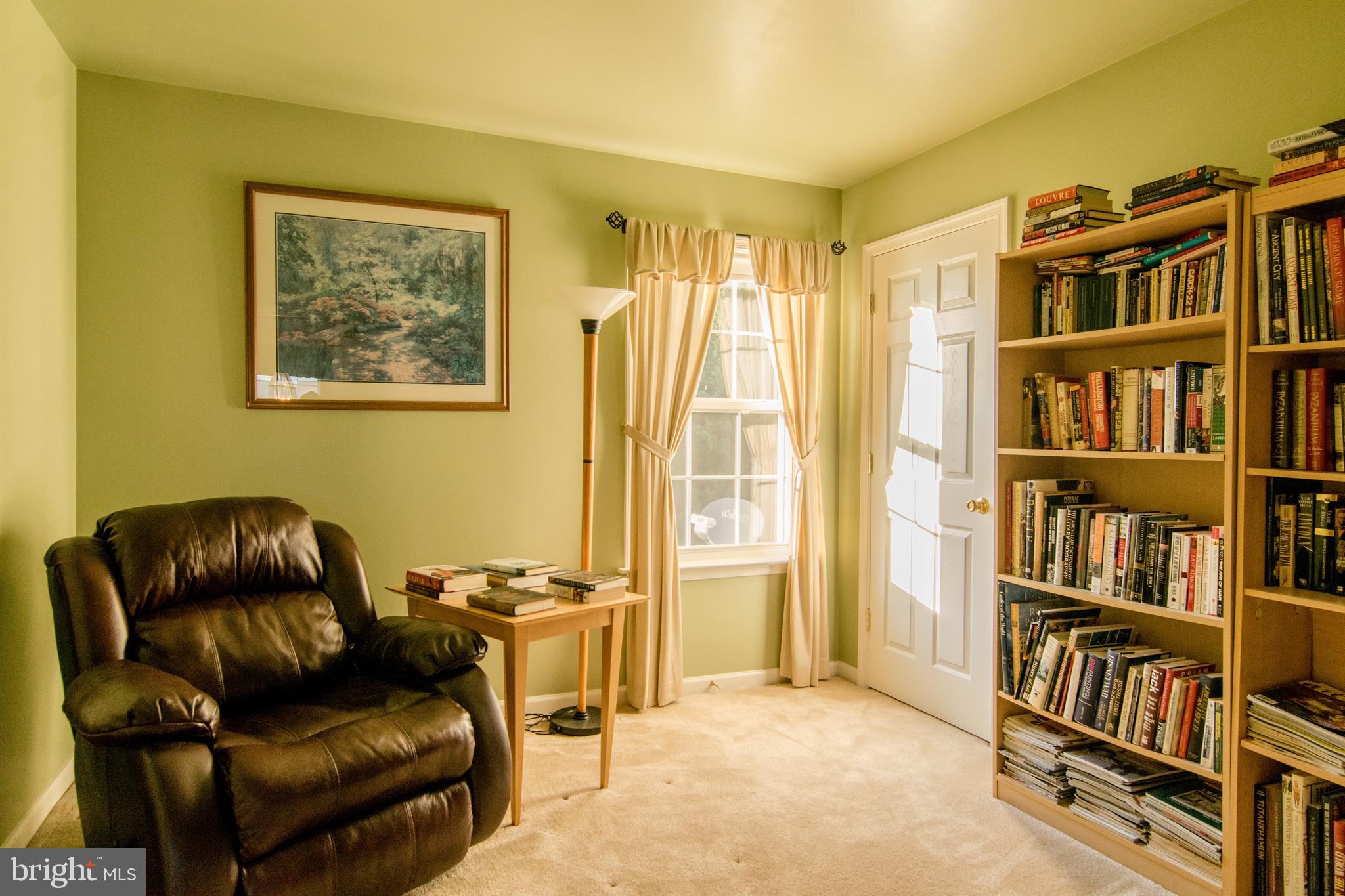 MEADOW BROOK - Residential