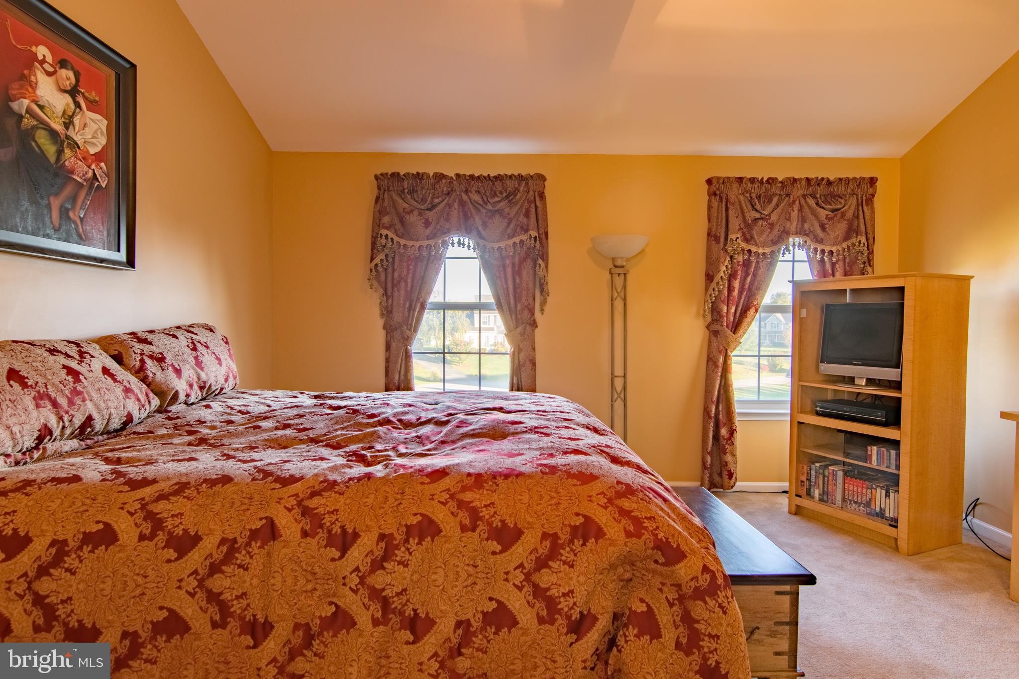 MEADOW BROOK - Residential