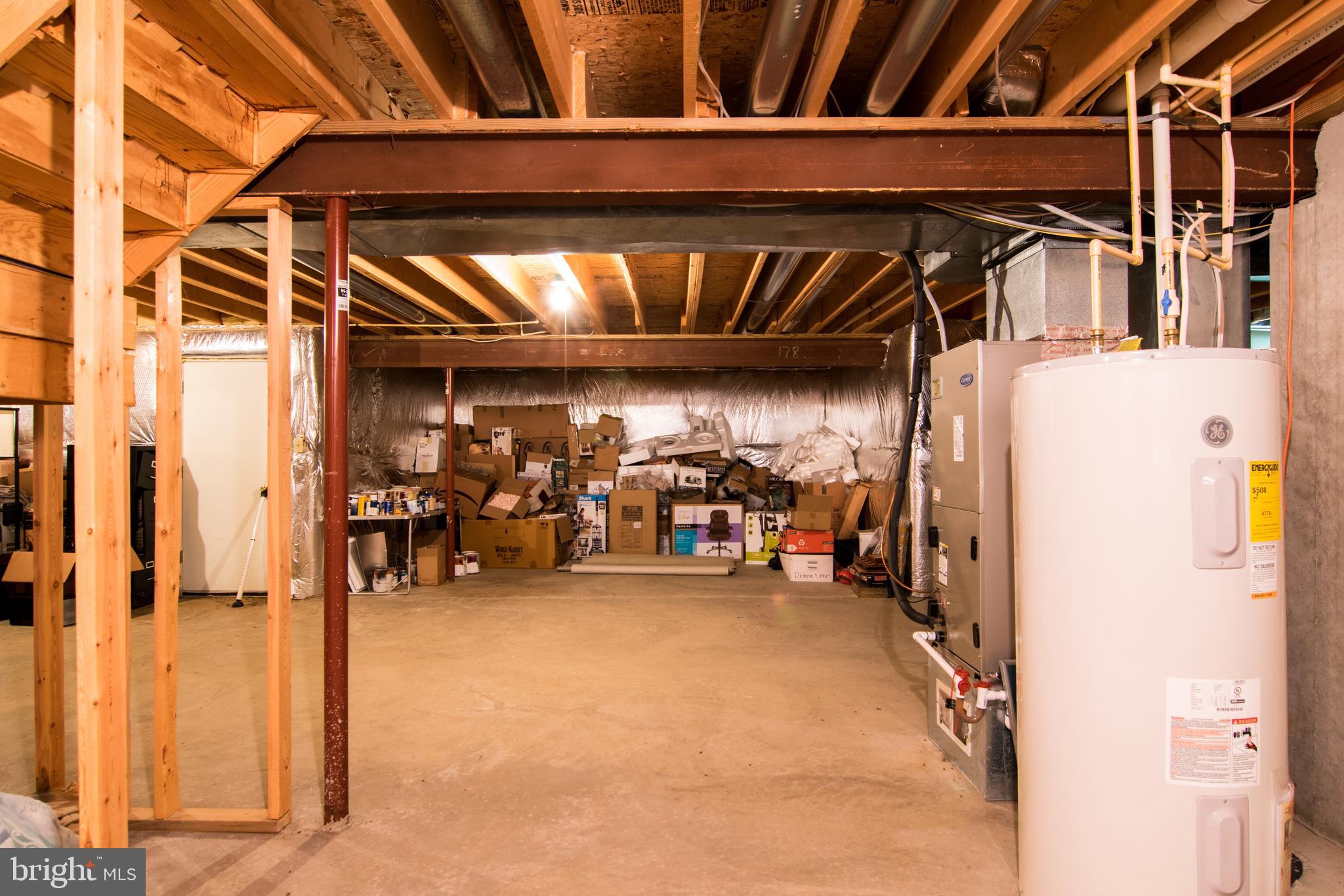 MEADOW BROOK - Residential