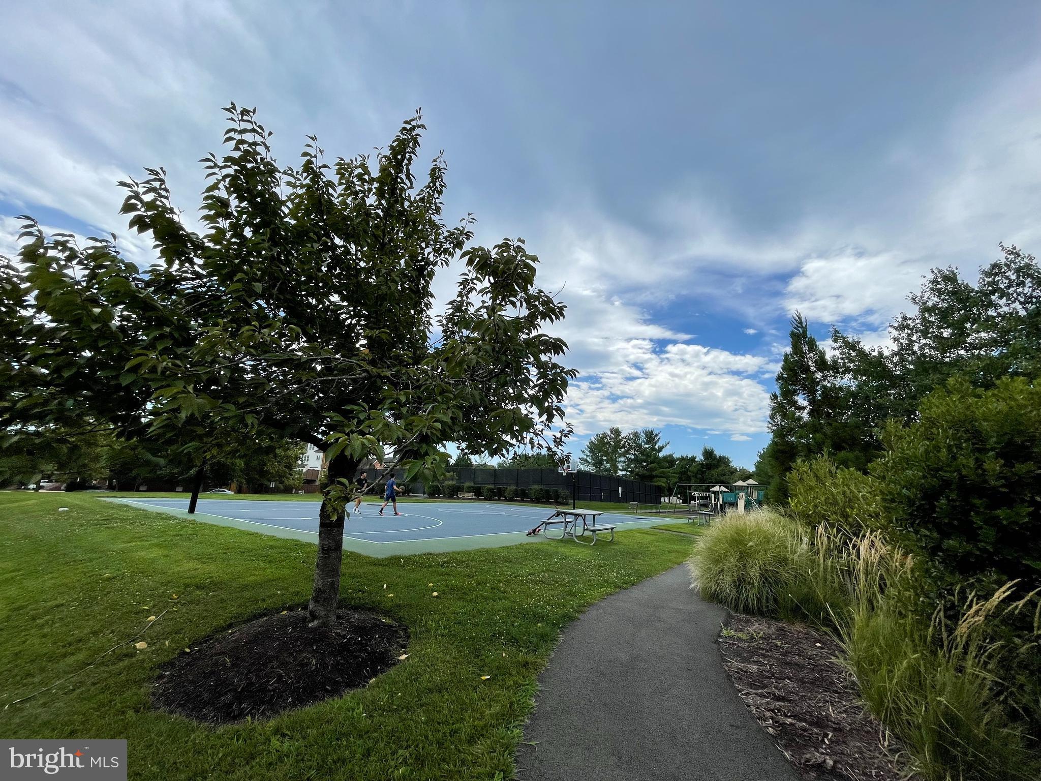 PINEY GLEN VILLAGE - Residential