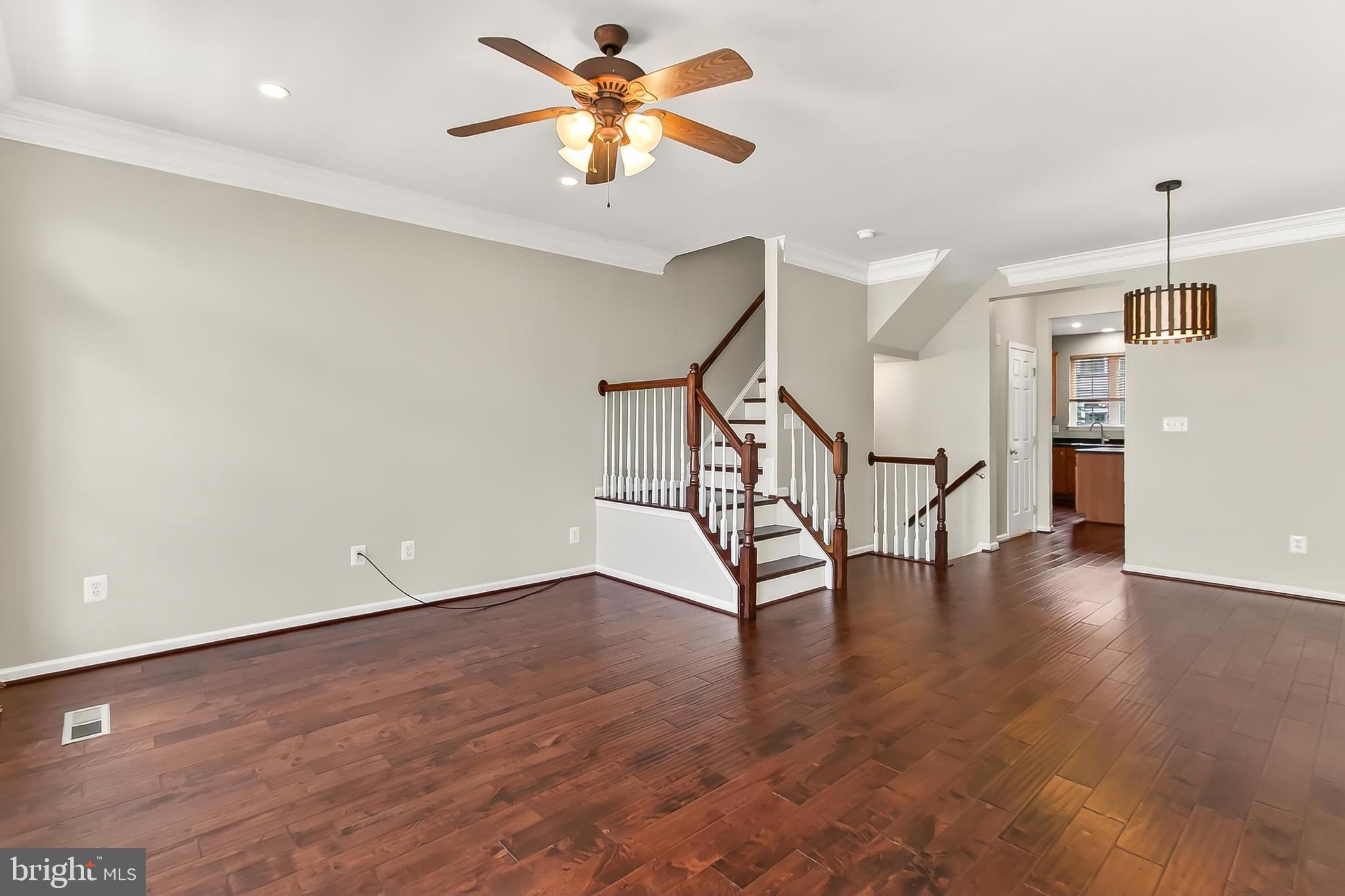 SOUTH RIDING - Residential Lease