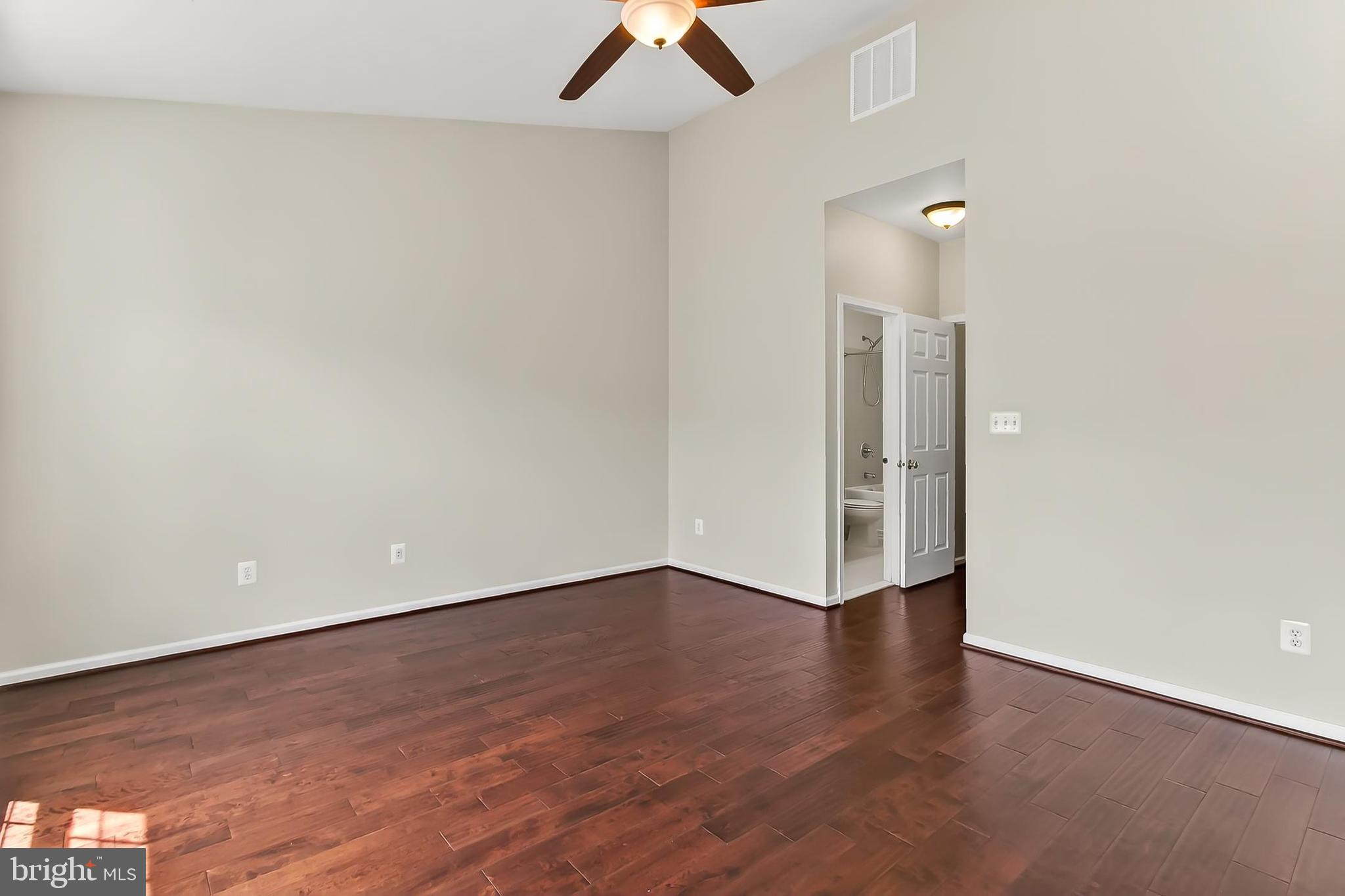 SOUTH RIDING - Residential Lease