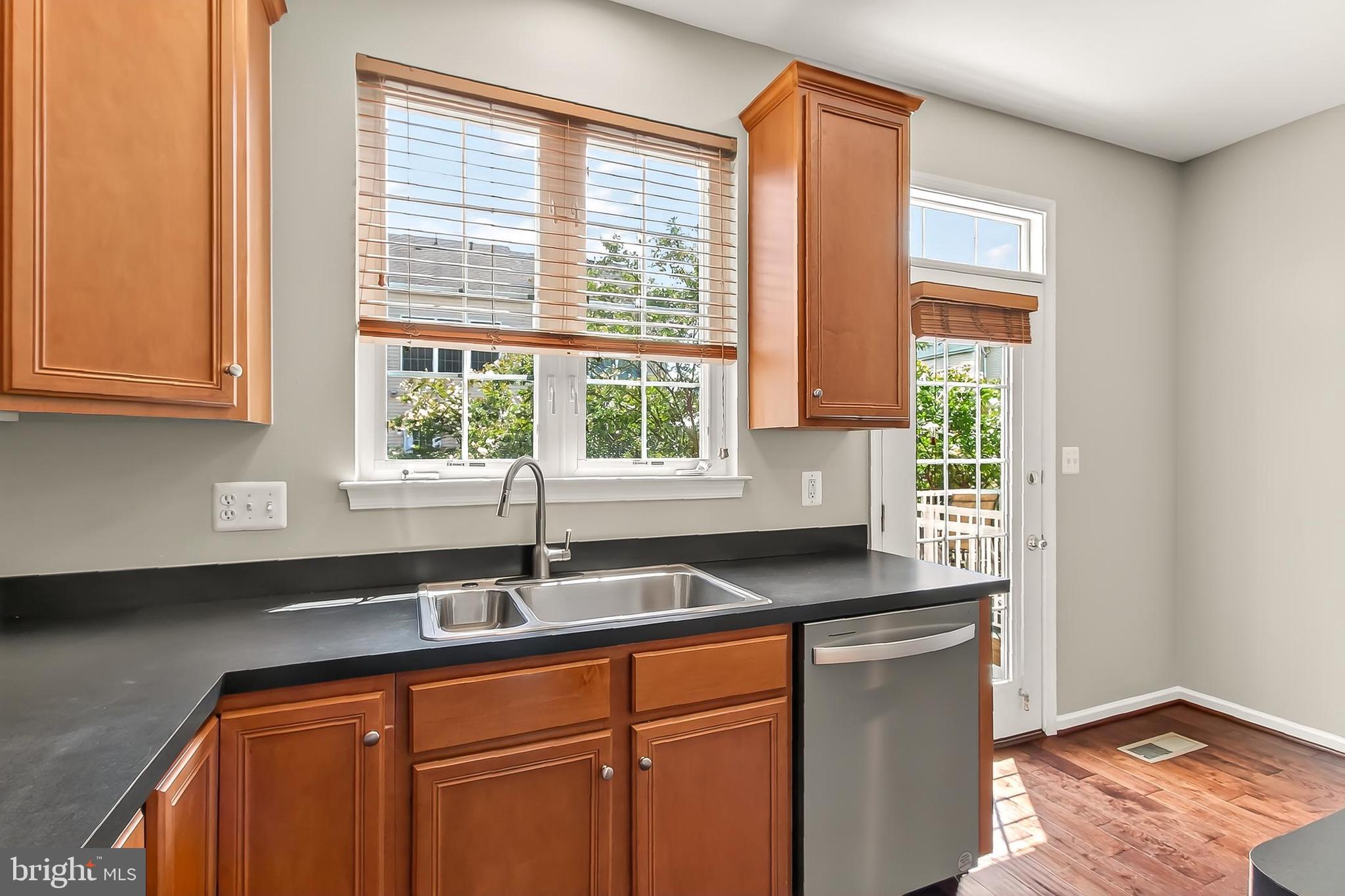 SOUTH RIDING - Residential Lease