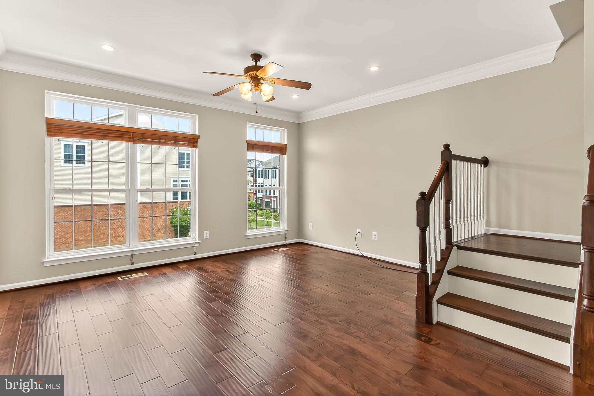 SOUTH RIDING - Residential Lease