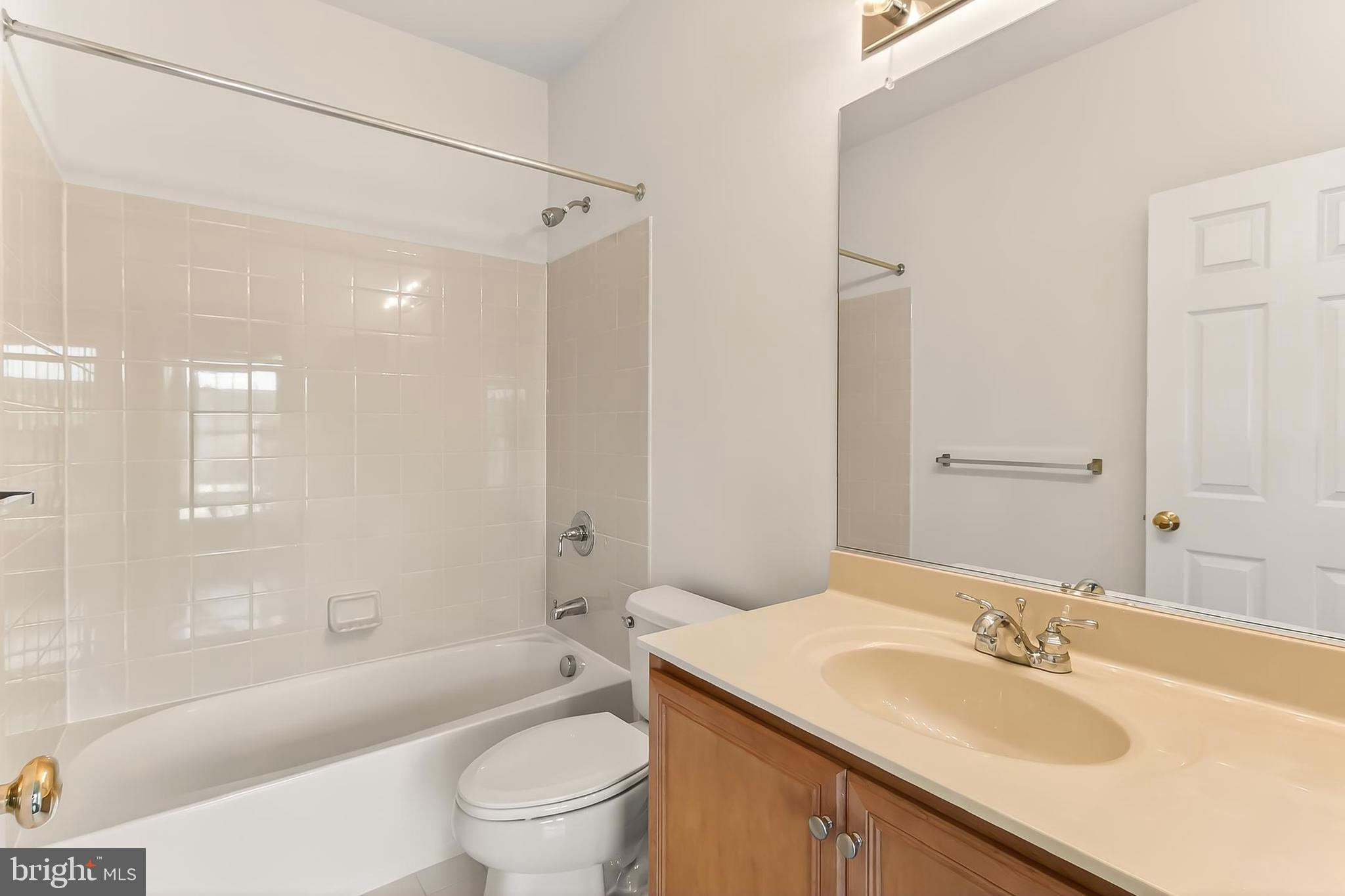 SOUTH RIDING - Residential Lease