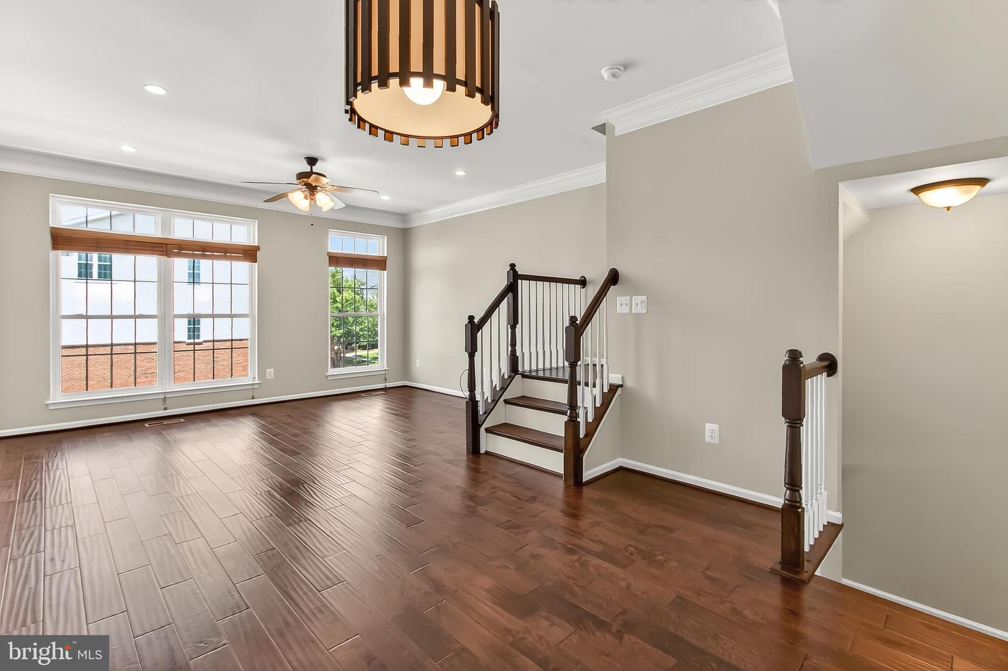 SOUTH RIDING - Residential Lease