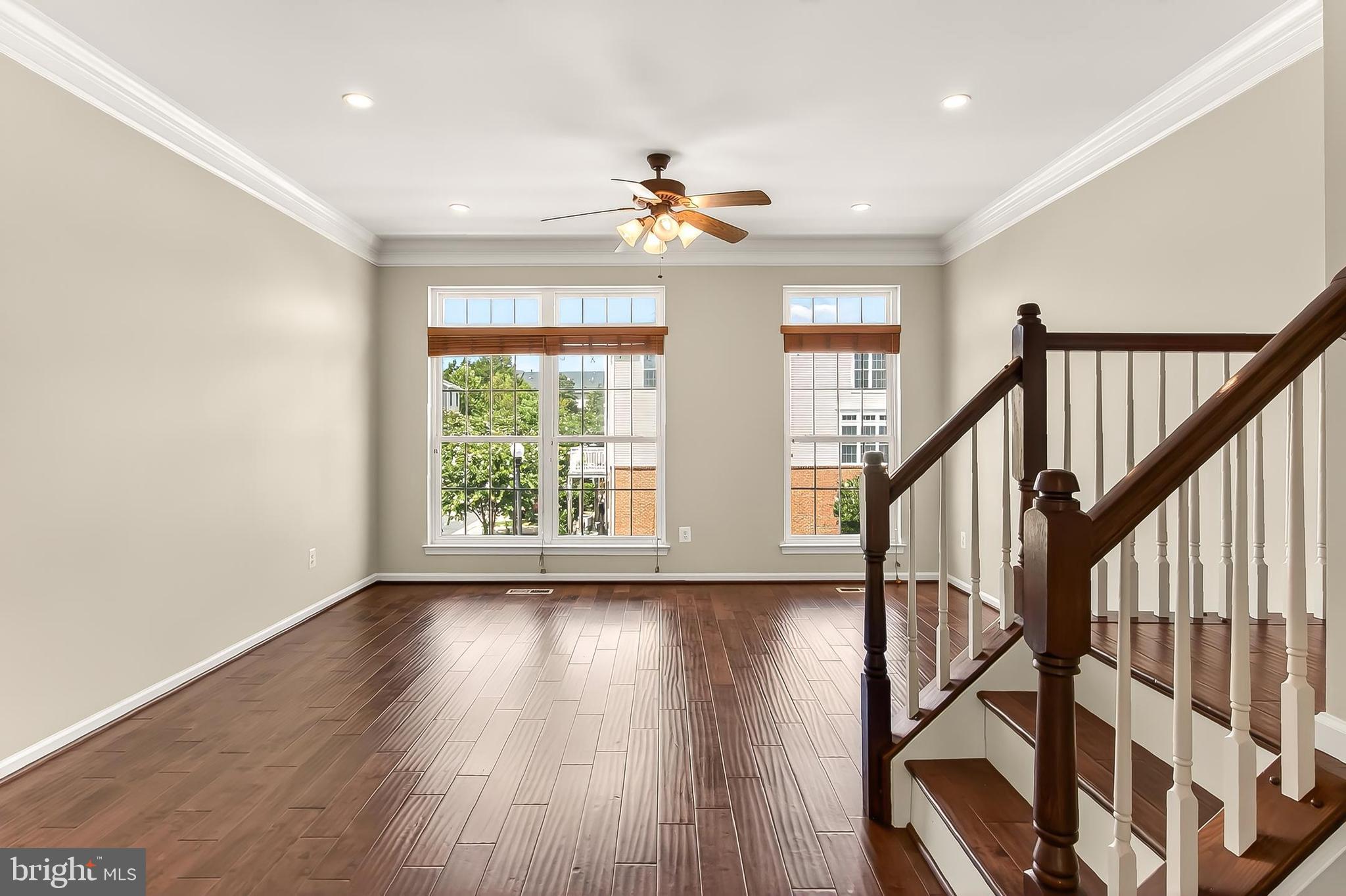 SOUTH RIDING - Residential Lease