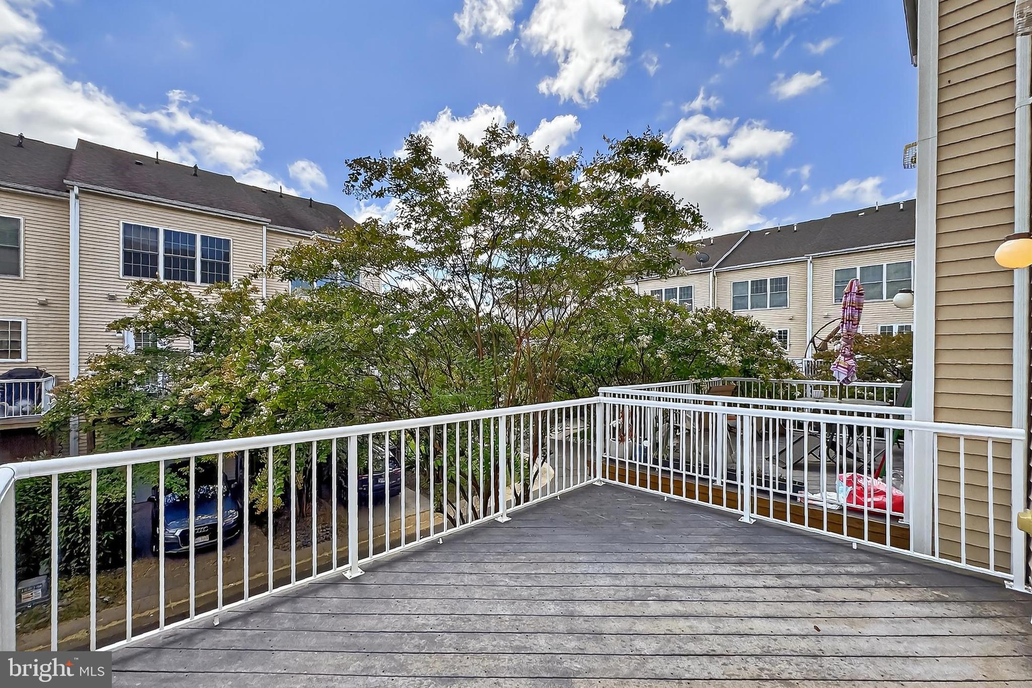 SOUTH RIDING - Residential Lease