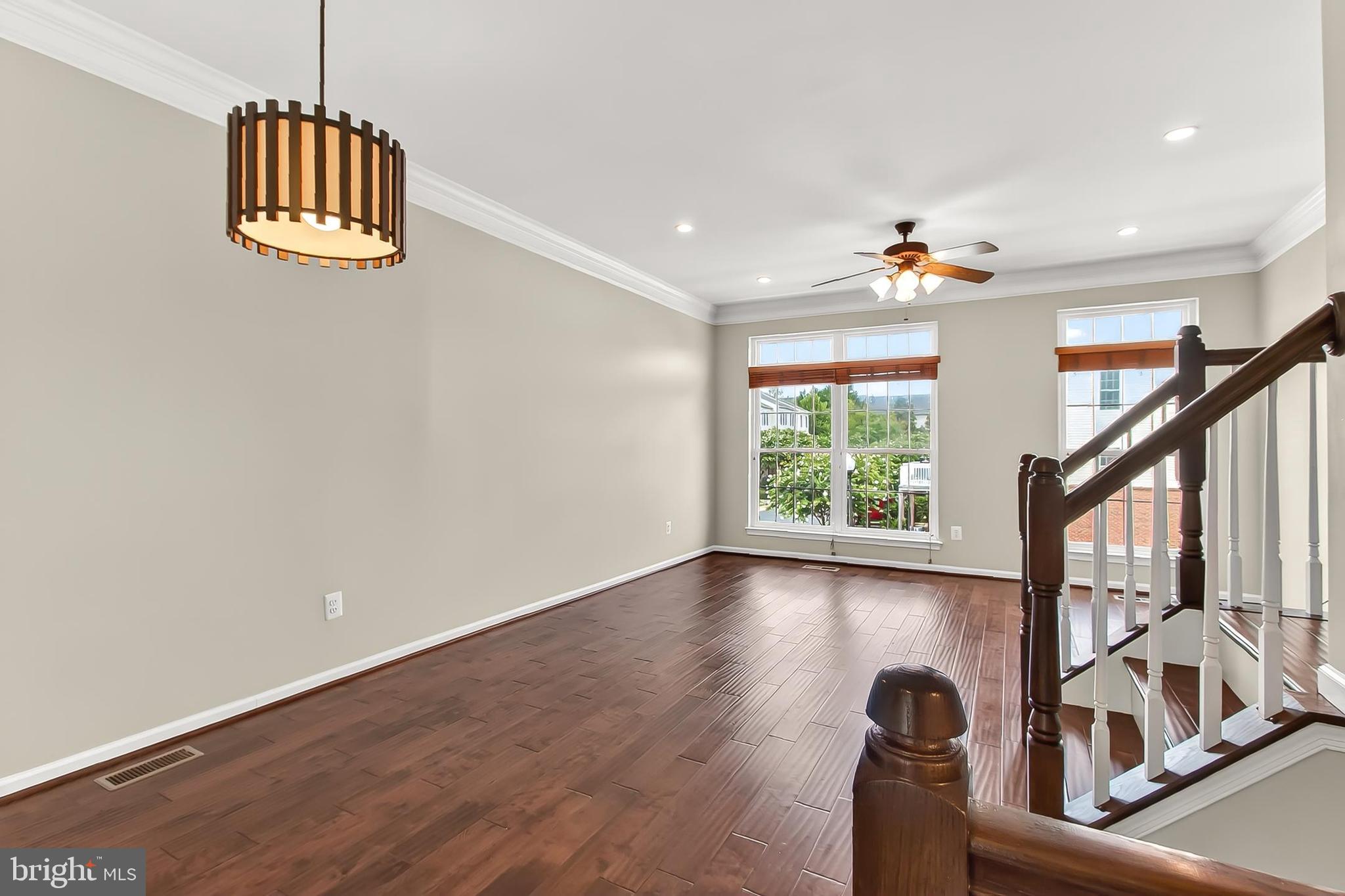 SOUTH RIDING - Residential Lease