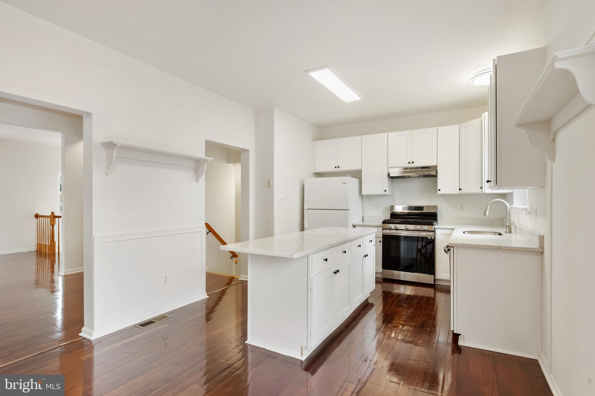 SYCAMORE HILL - Residential