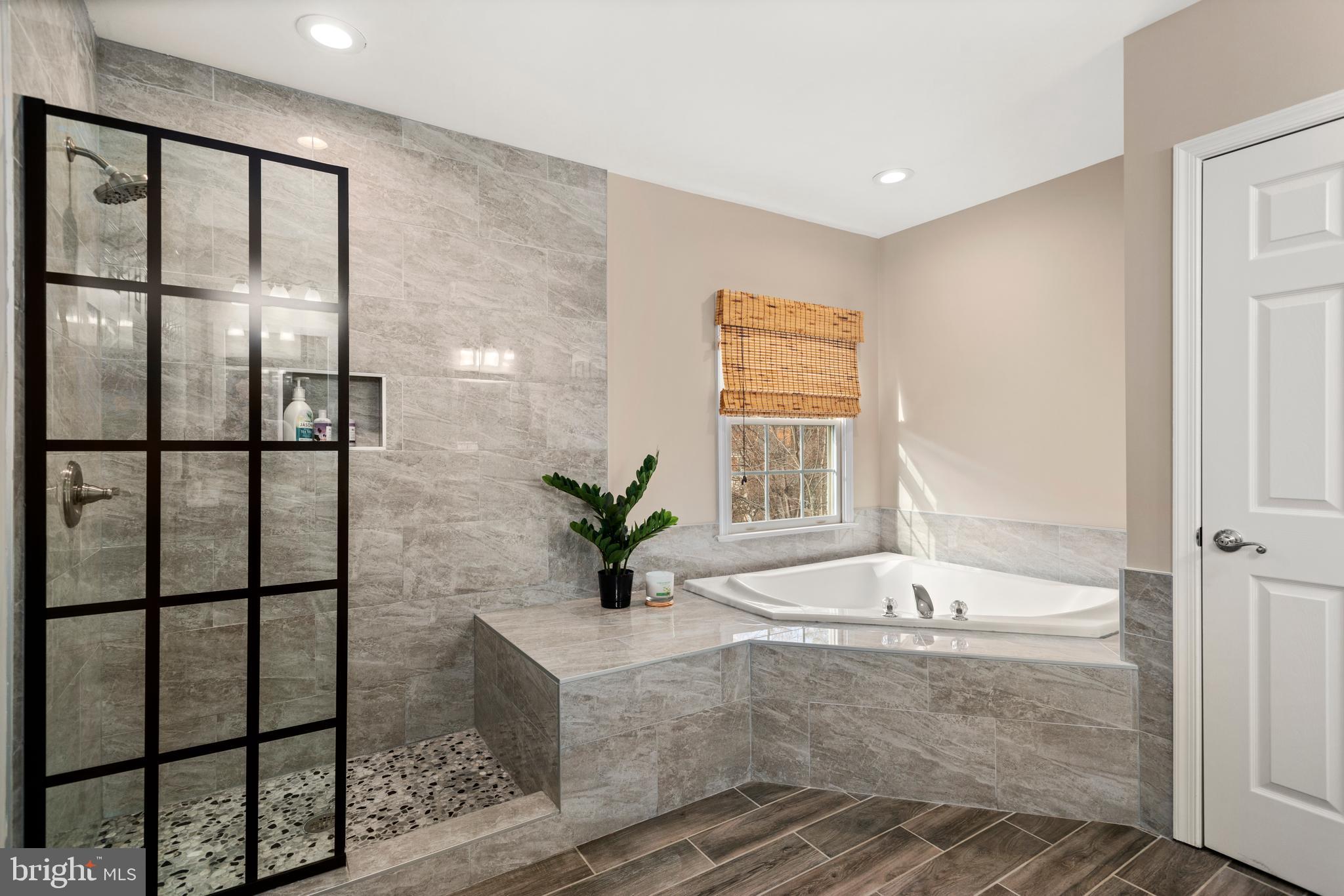 WEST MC LEAN - Residential