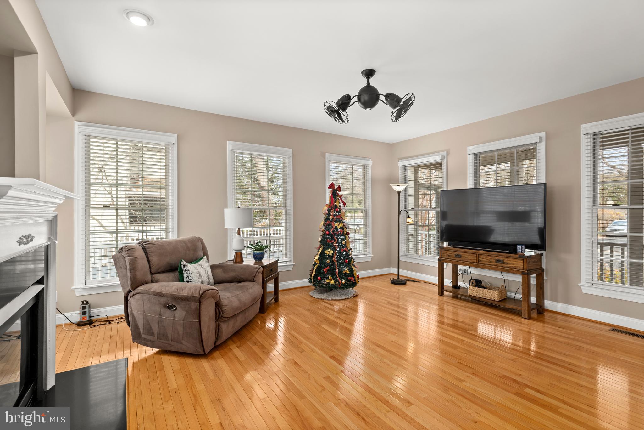 WEST MC LEAN - Residential