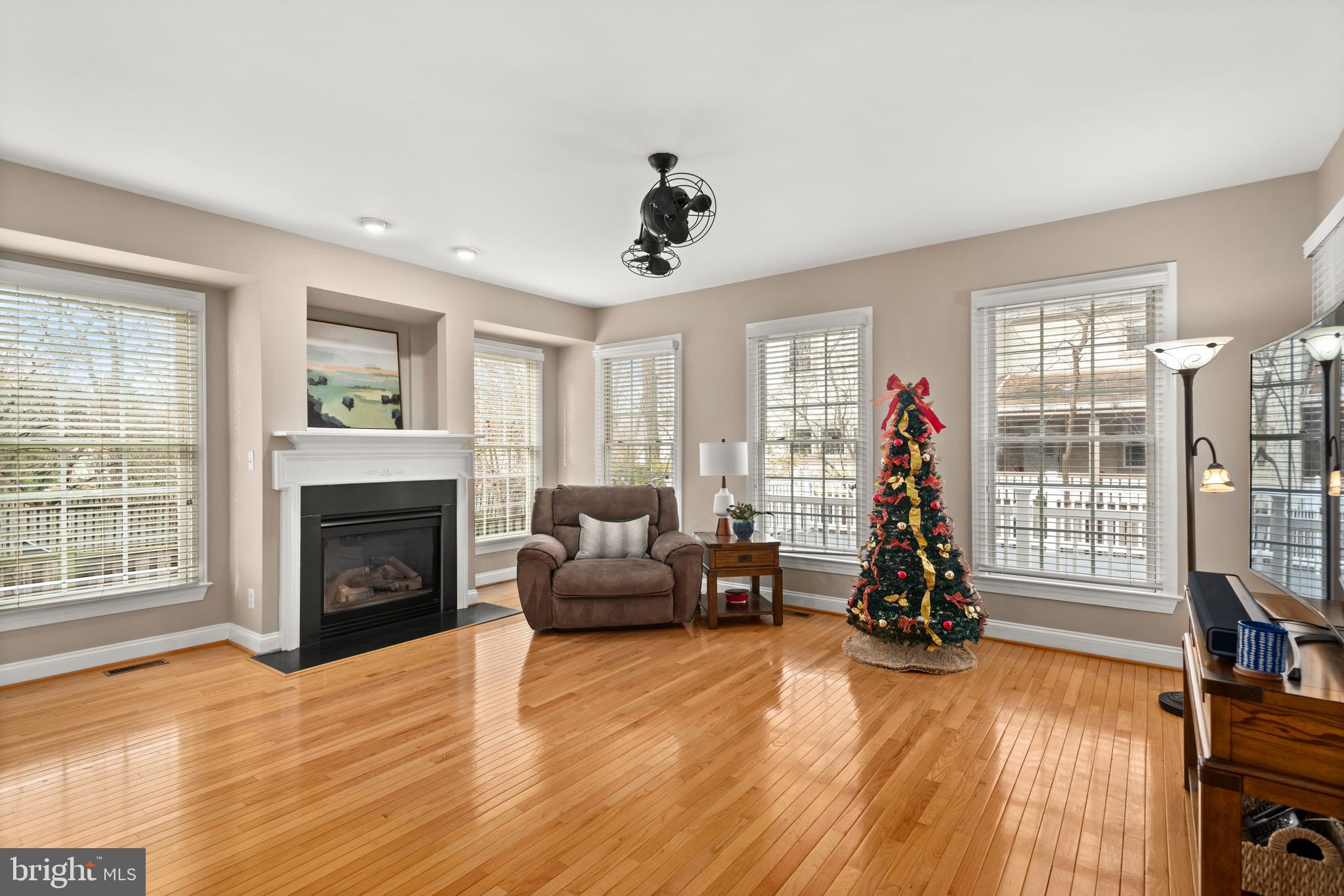 WEST MC LEAN - Residential