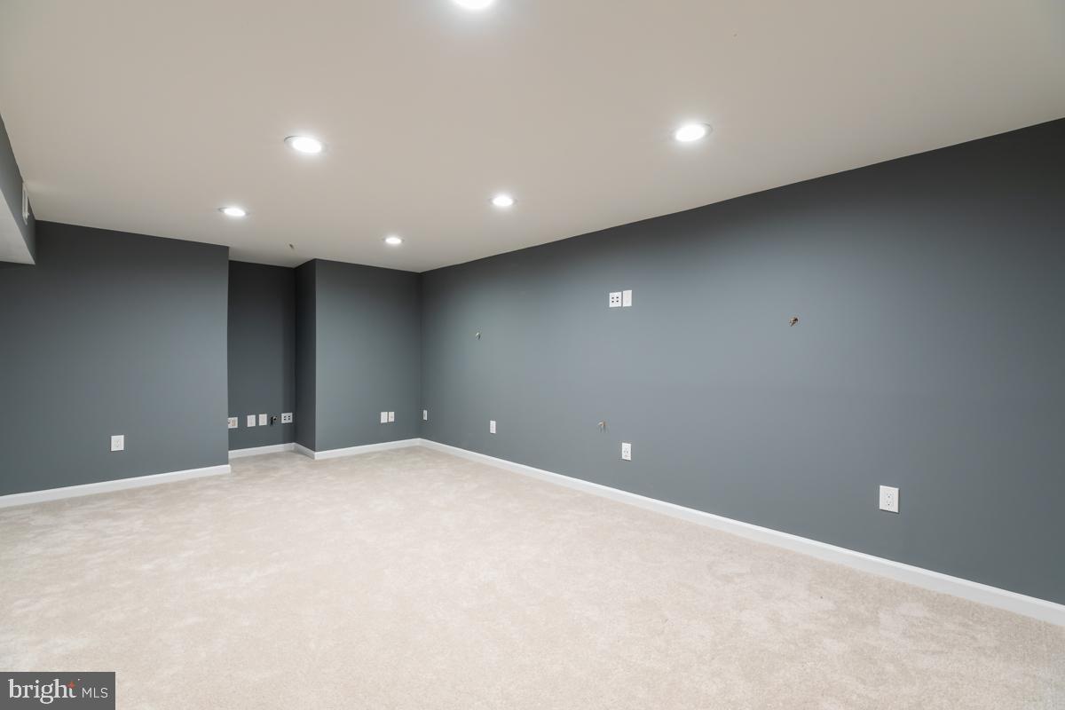 LIBERTY RUN - Residential