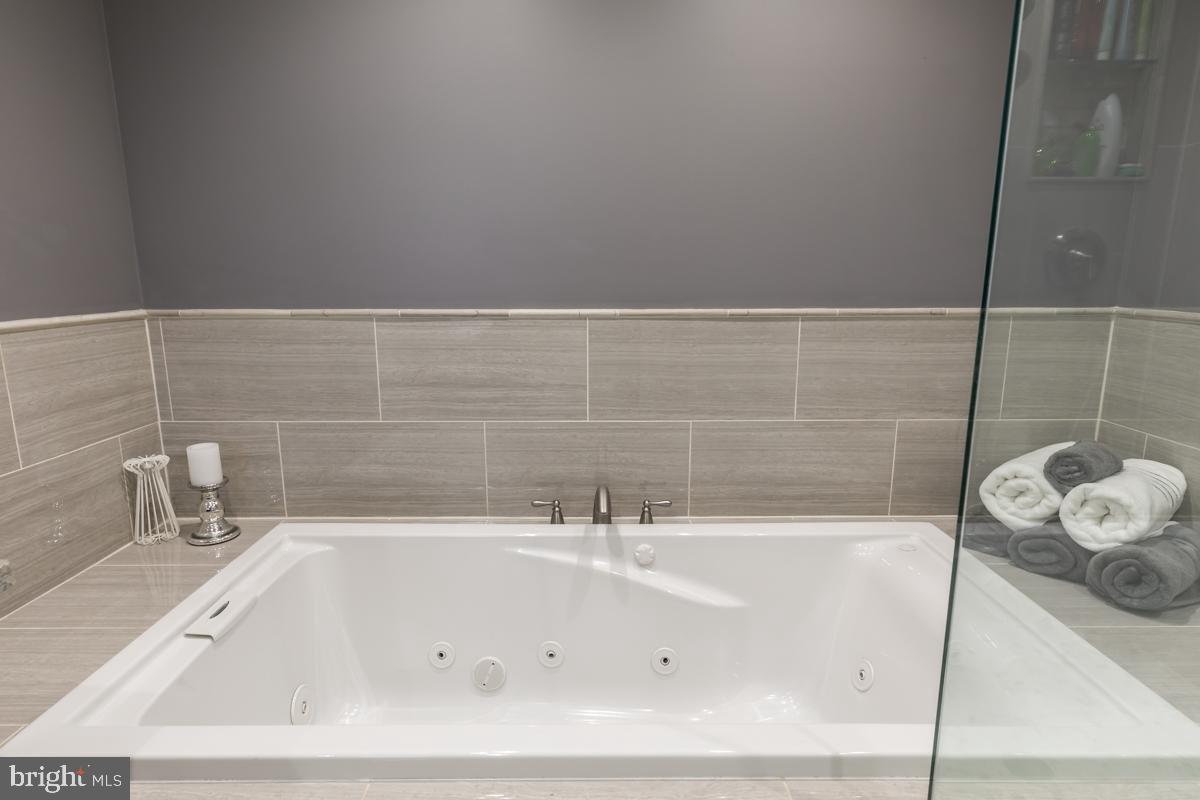 LIBERTY RUN - Residential