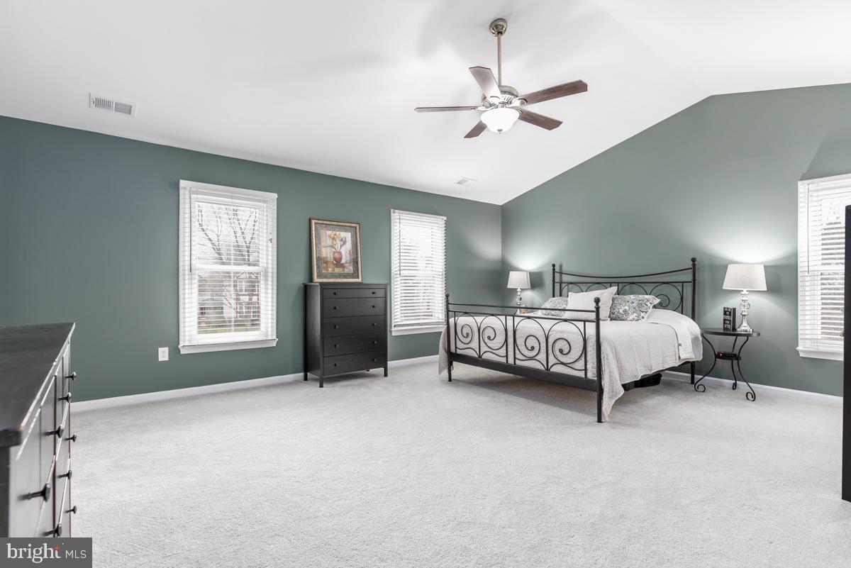 LIBERTY RUN - Residential